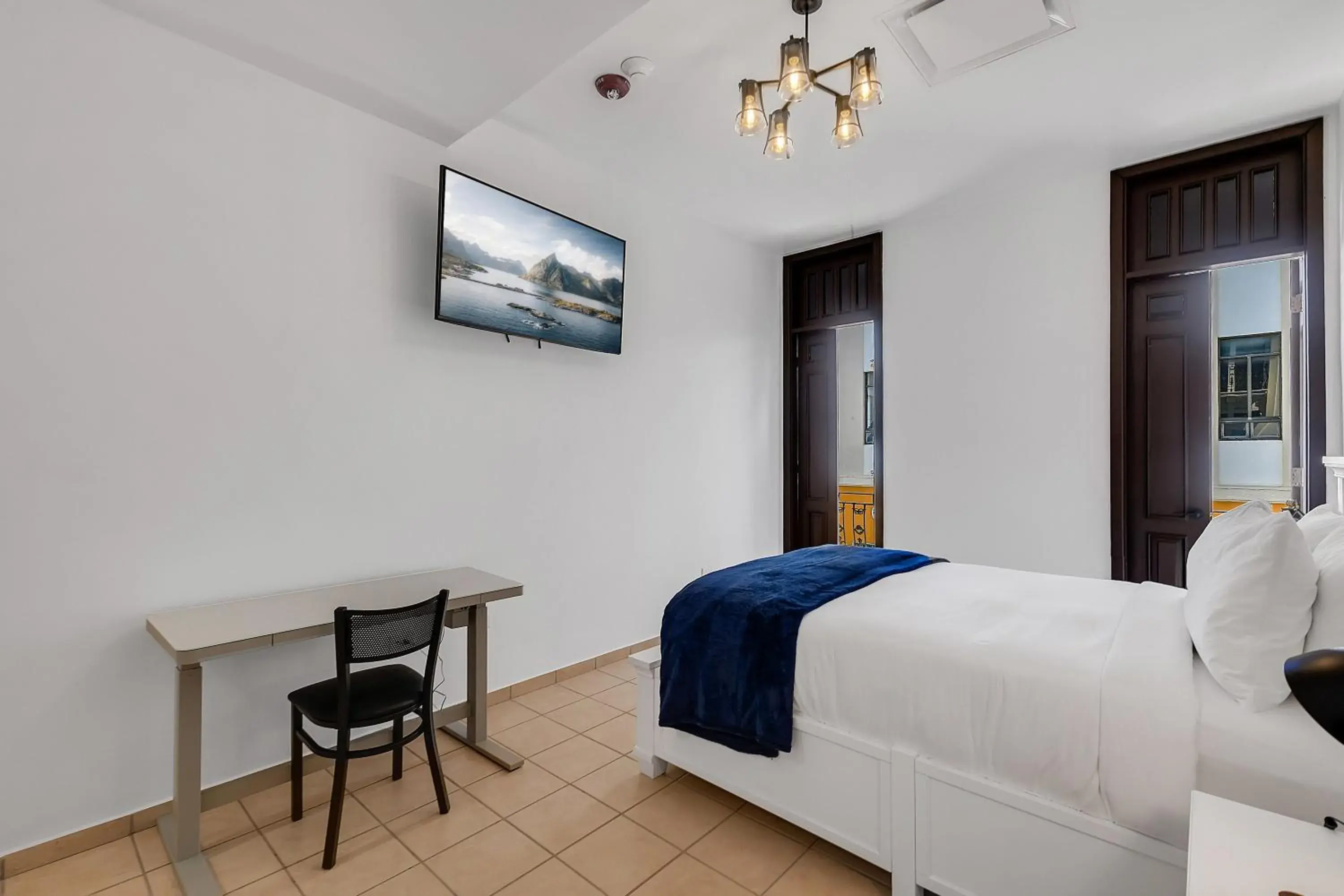 Double Room with Balcony in Armas Hotel Double Room with Balcony in Armas Hotel