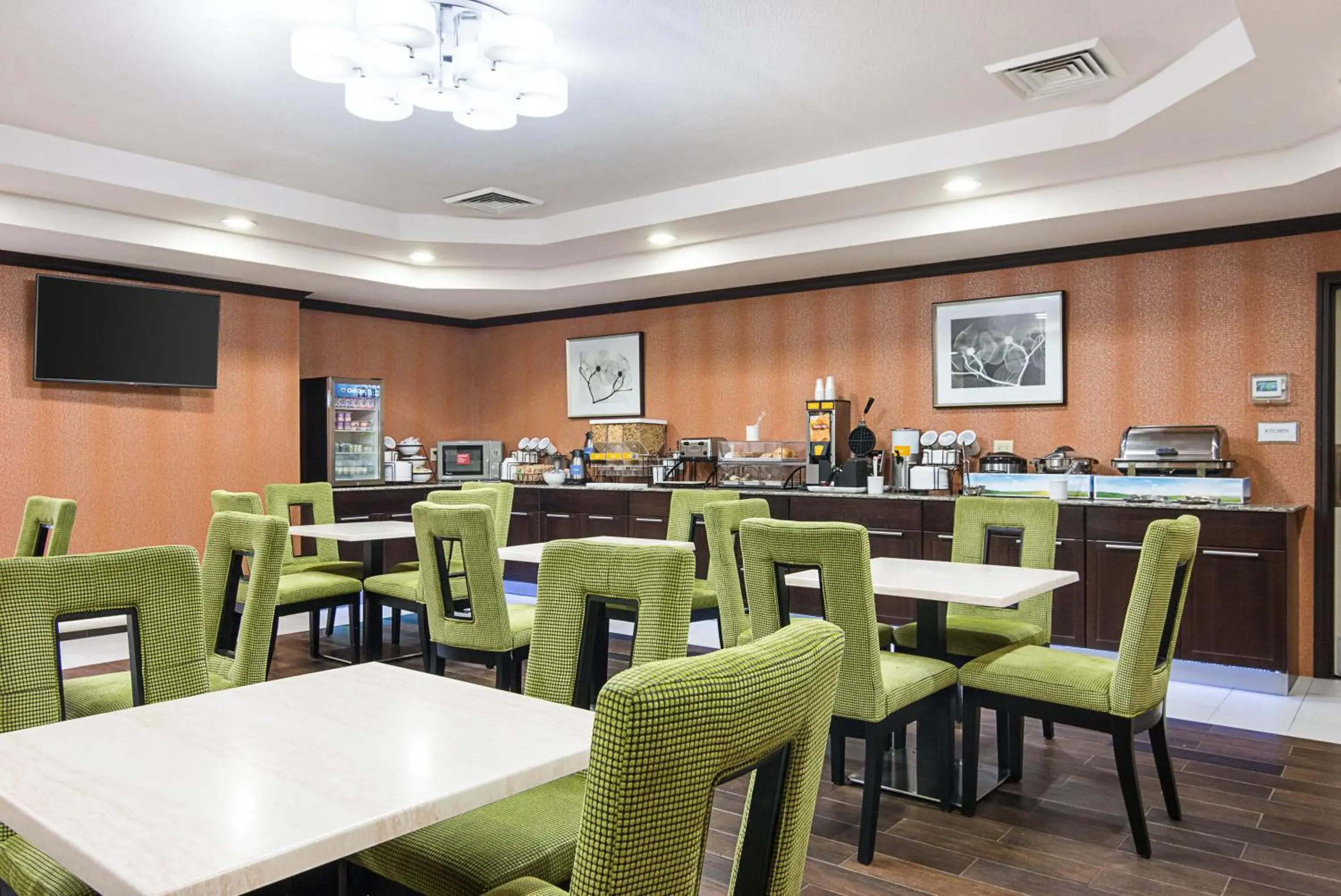 Breakfast in Comfort Inn Camden Breakfast in Comfort Inn Camden