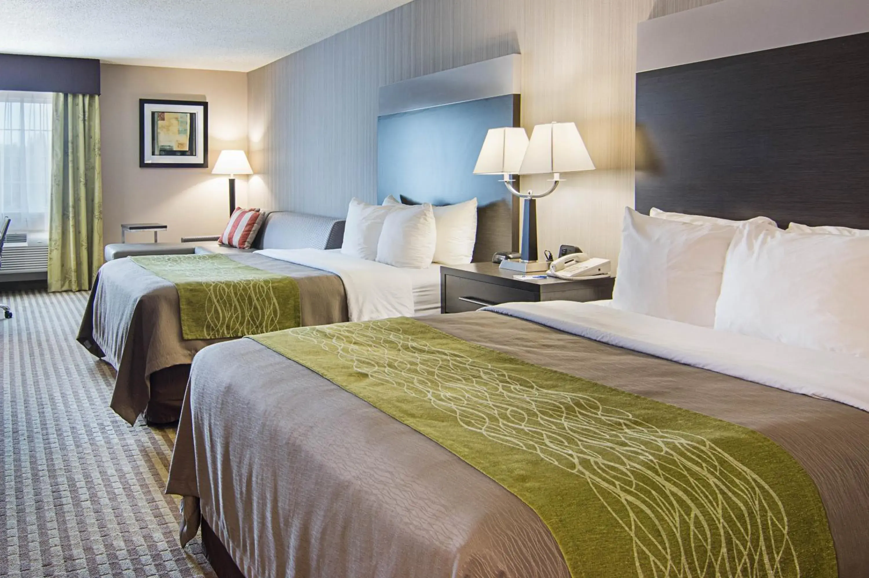 Bed in Comfort Inn Camden Bed in Comfort Inn Camden