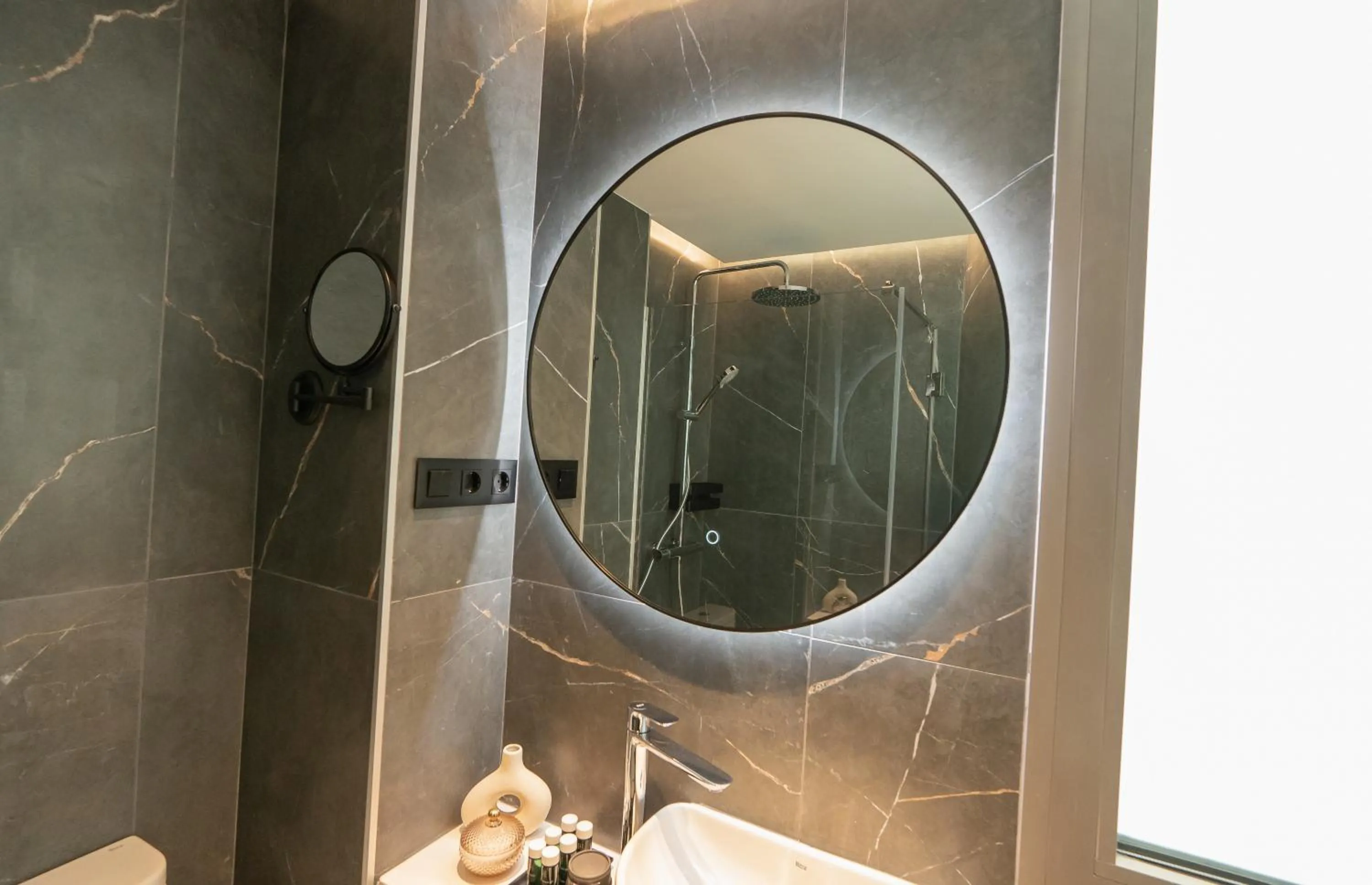 Bathroom in L&H Callao Selection Adults Only