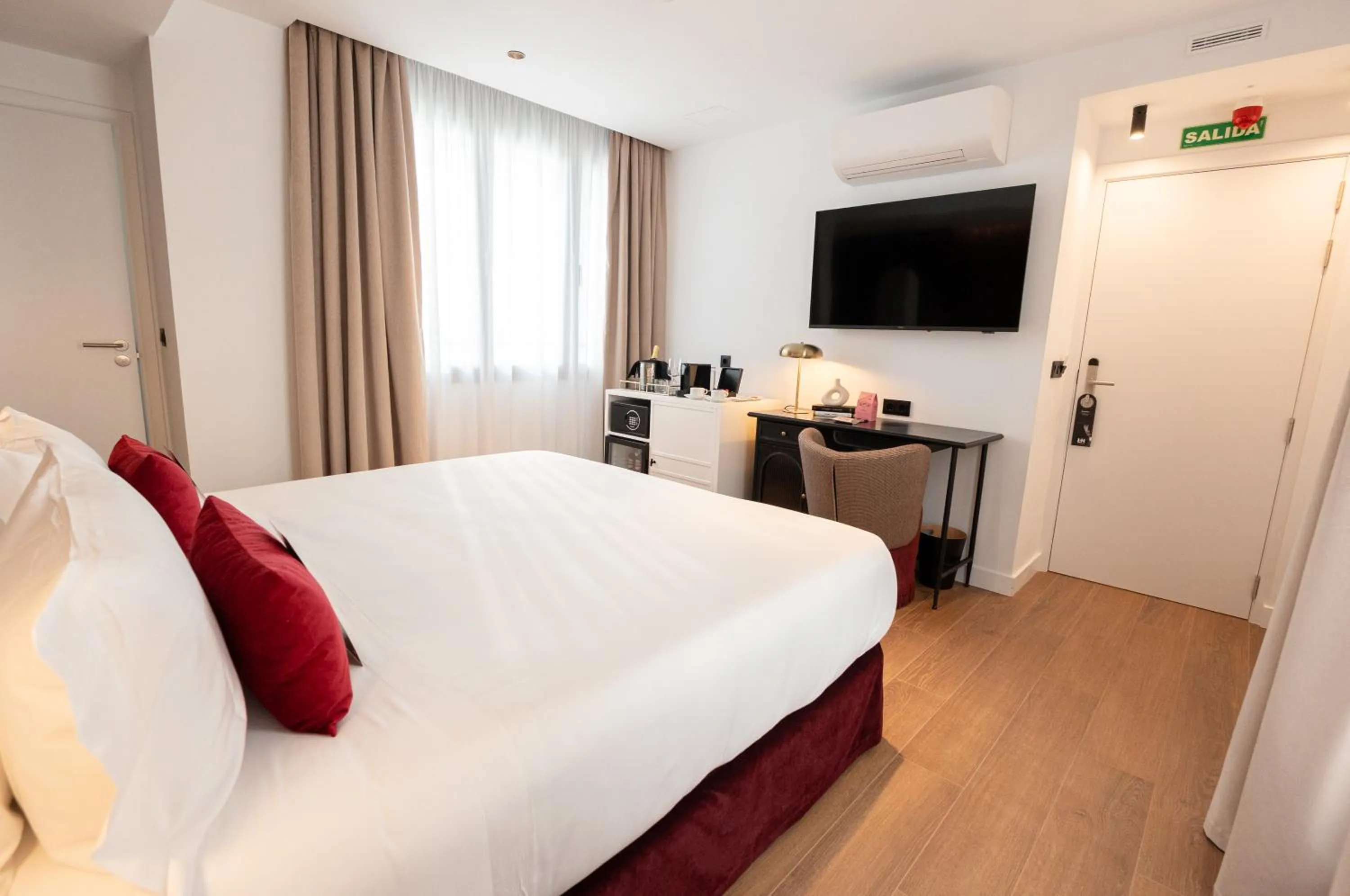 Bed in L&H Callao Selection Adults Only