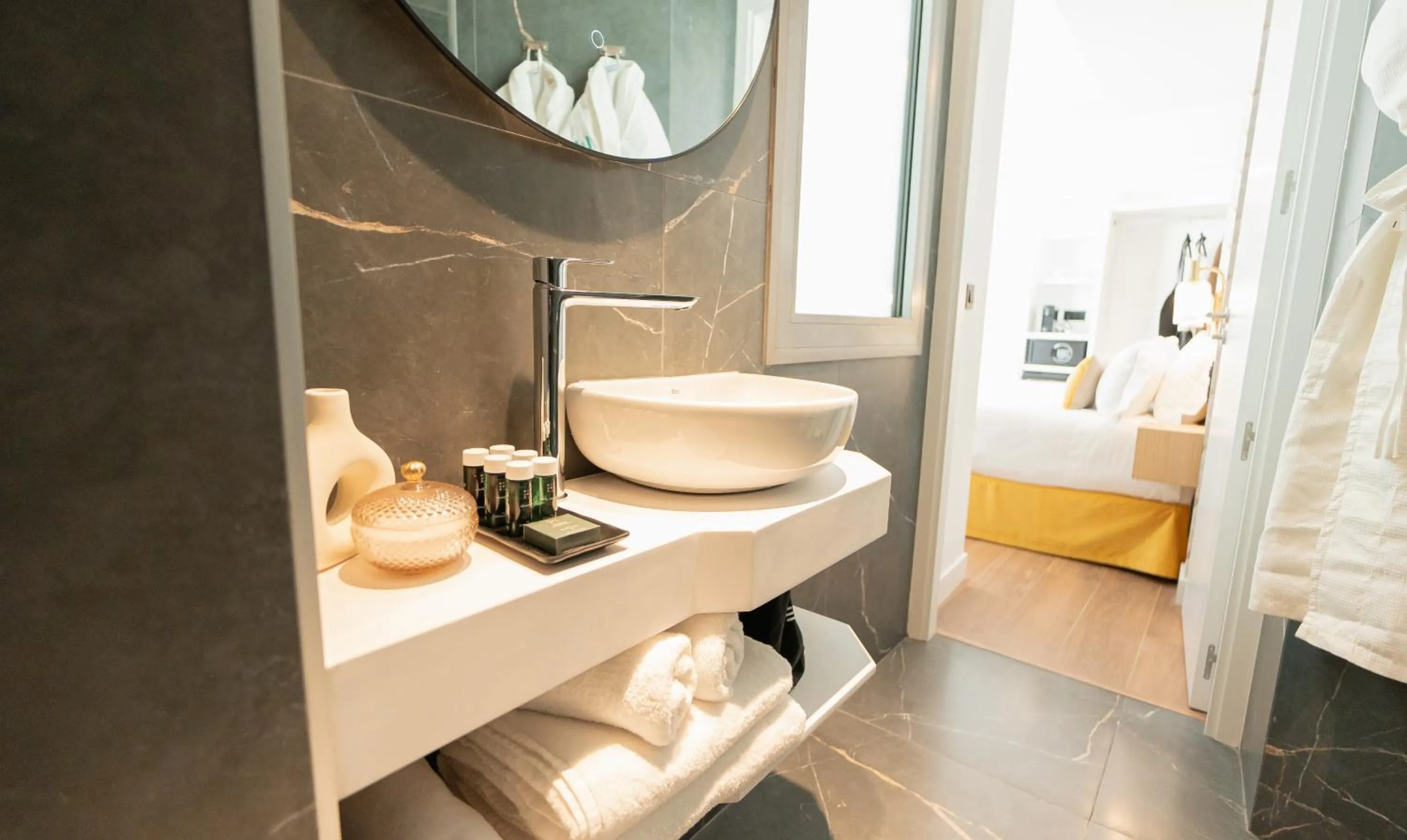 Bathroom in L&H Callao Selection Adults Only