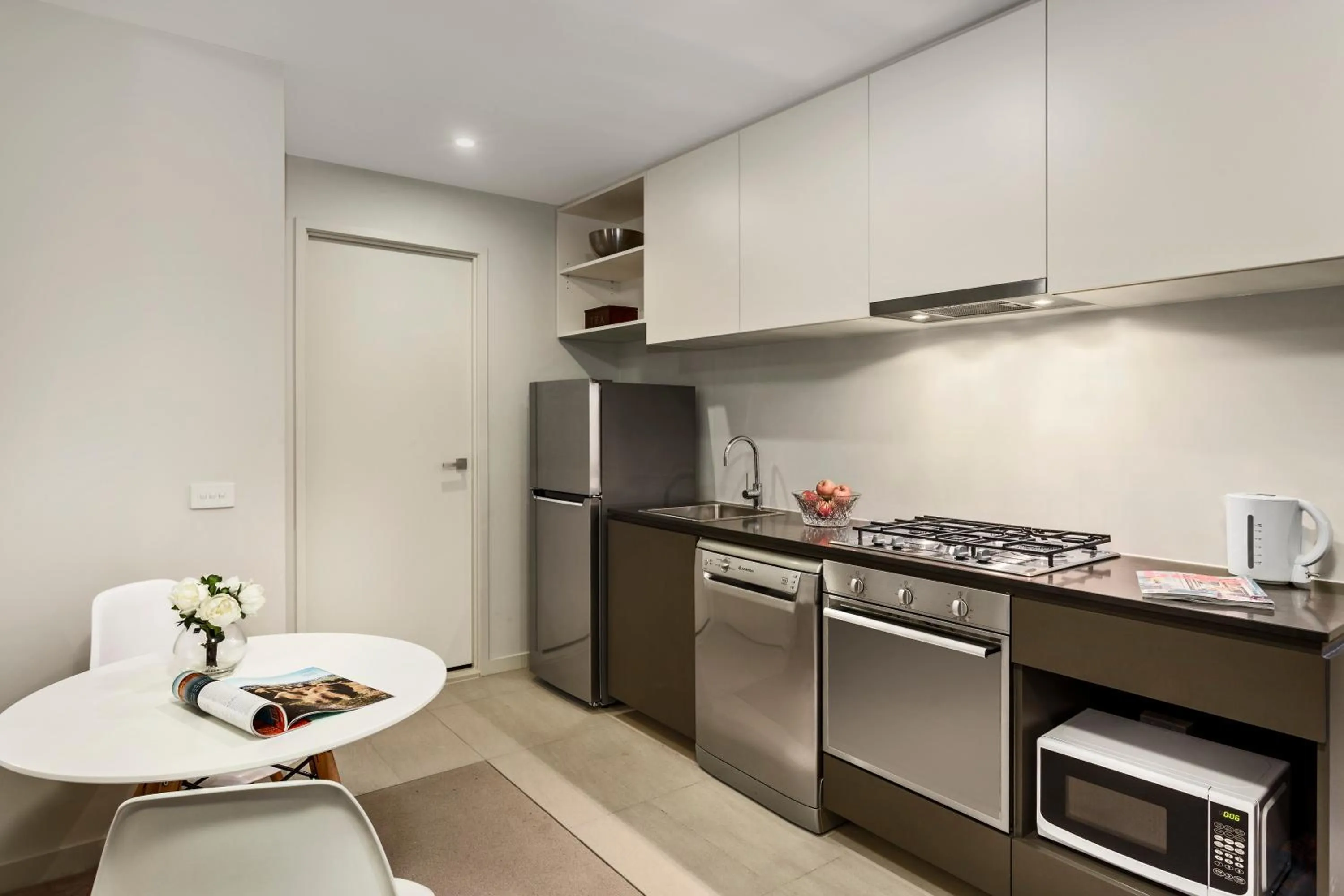 Kitchen or kitchenette, Kitchen/Kitchenette in Winston Apartments