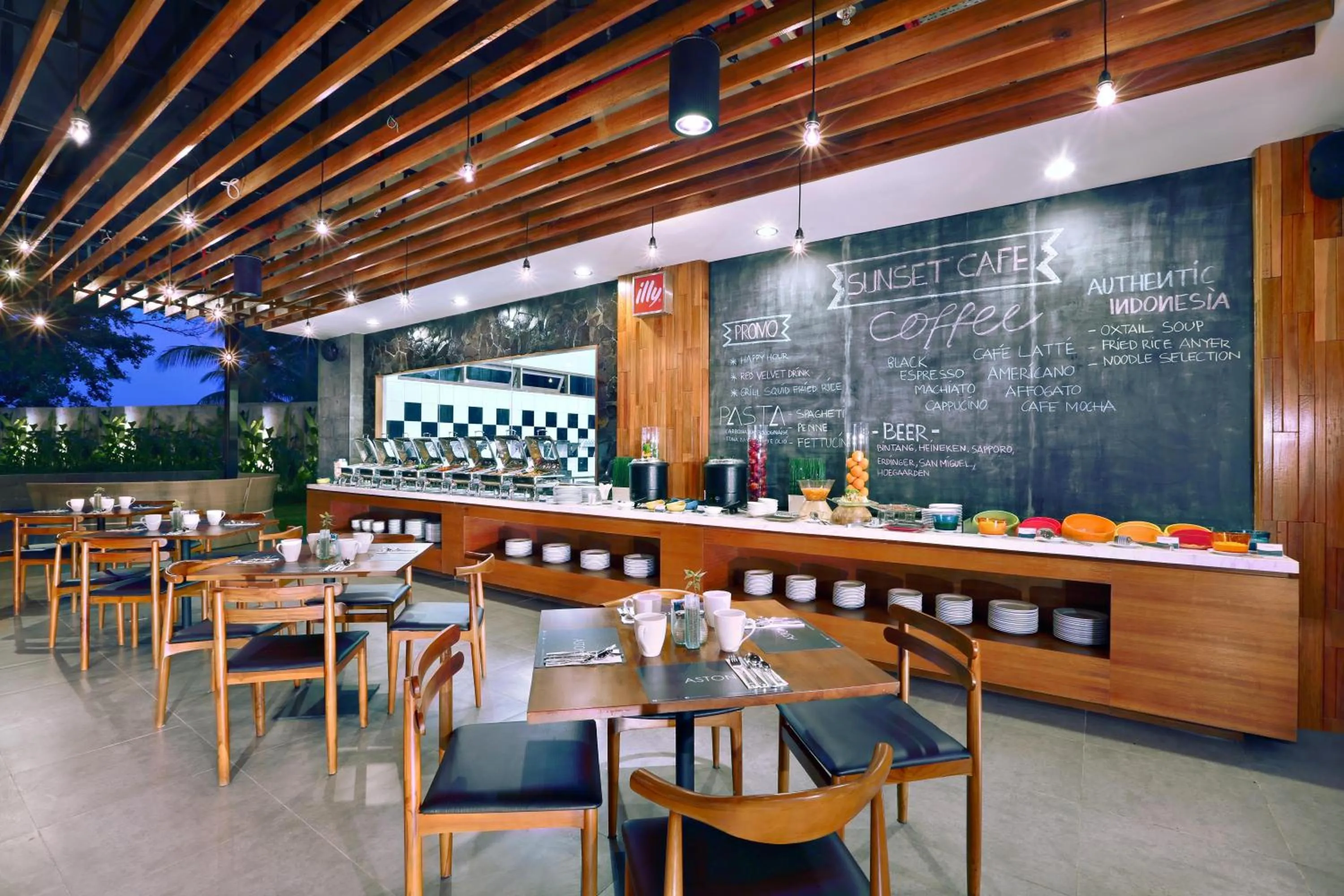 Restaurant/places to eat in Aston Anyer Beach Hotel