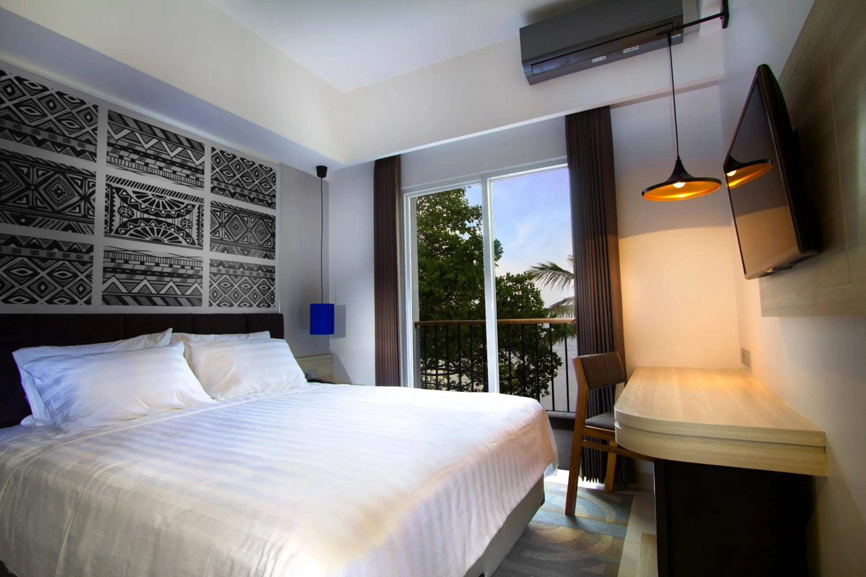 Bed in Aston Anyer Beach Hotel