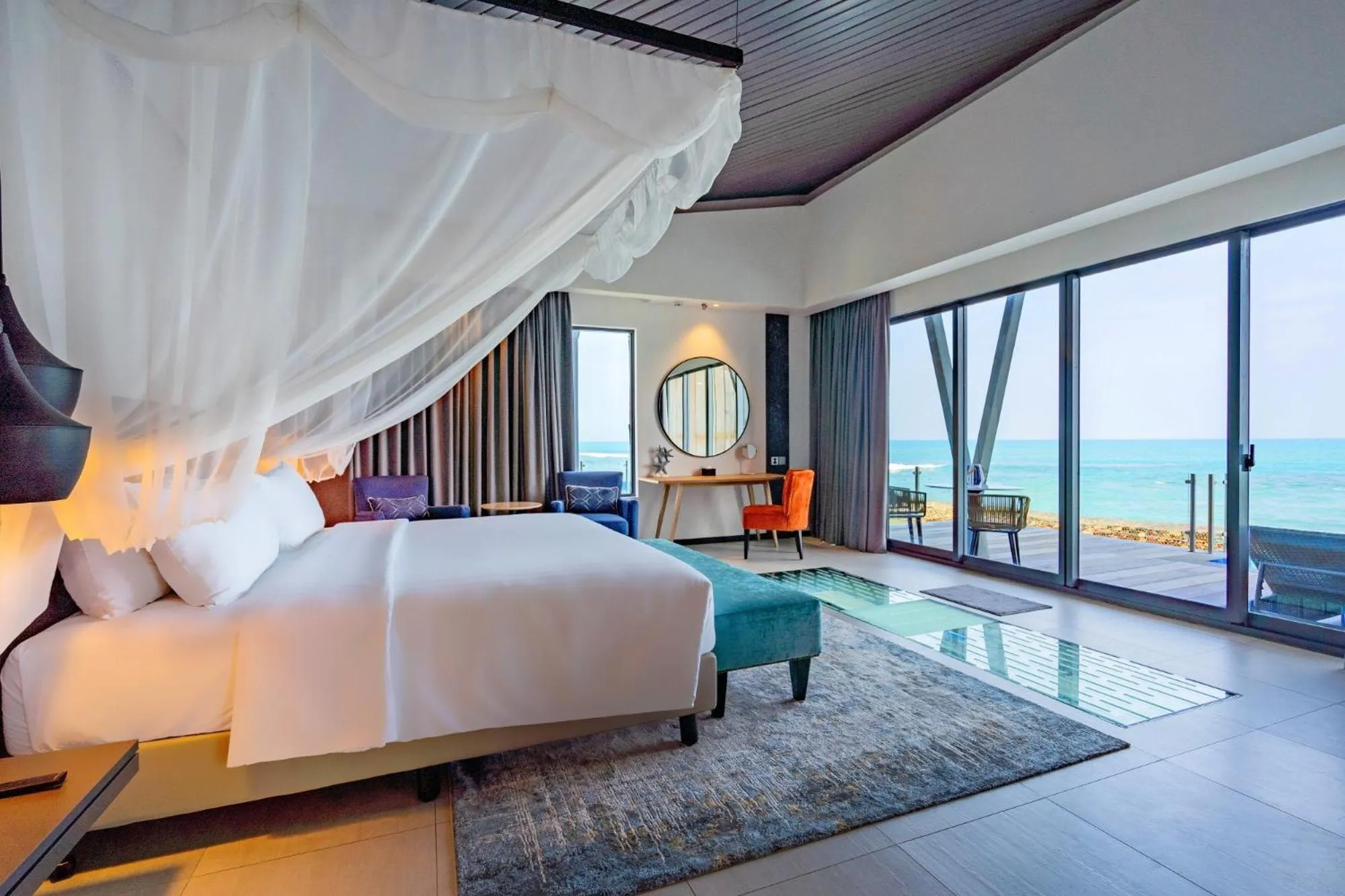 Photo of the whole room, Bed in Aston Anyer Beach Hotel