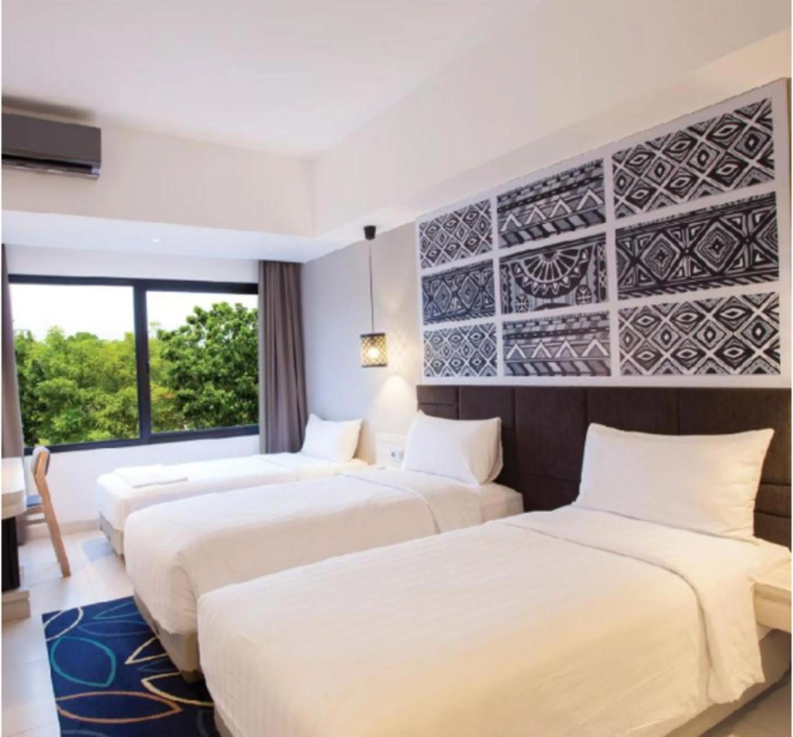 Bedroom, Bed in Aston Anyer Beach Hotel