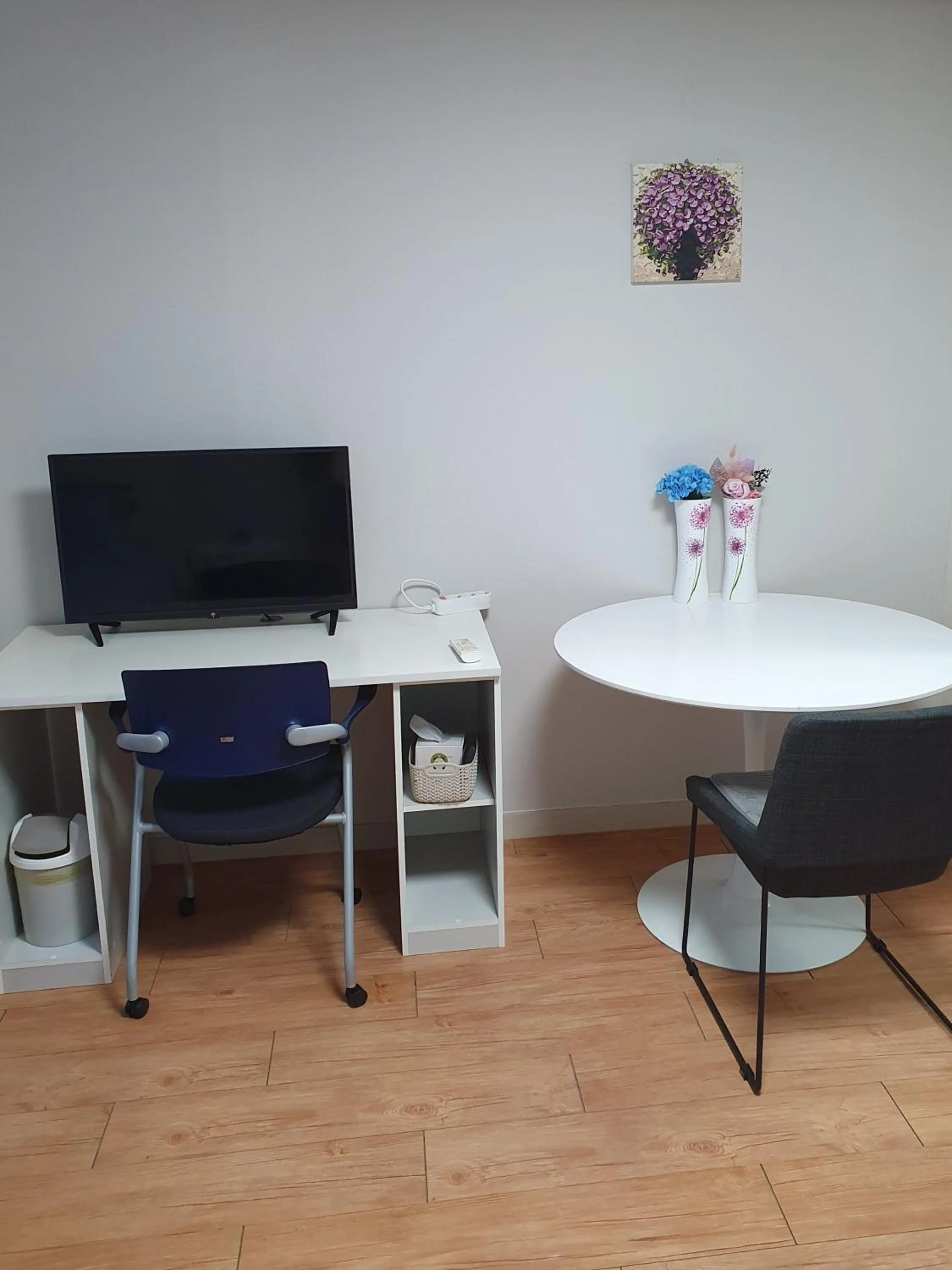 Seating area in Incheon Intl Airport ANN Guest House