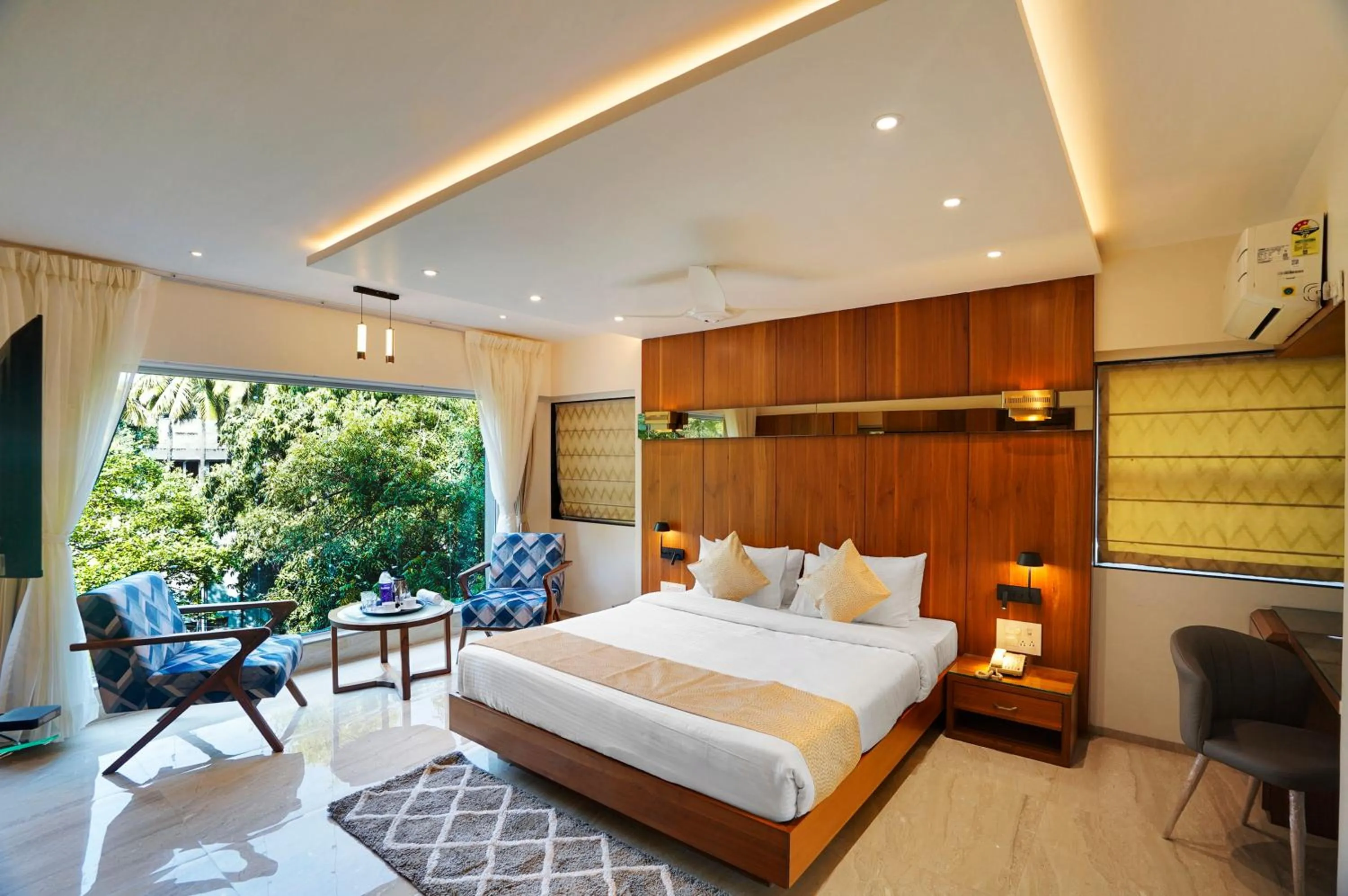 Bed in Hotel Everest Regency Pune