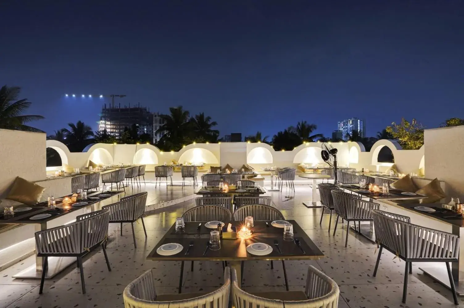 Restaurant/places to eat in Hotel Everest Regency Pune Restaurant/places to eat in Hotel Everest Regency Pune