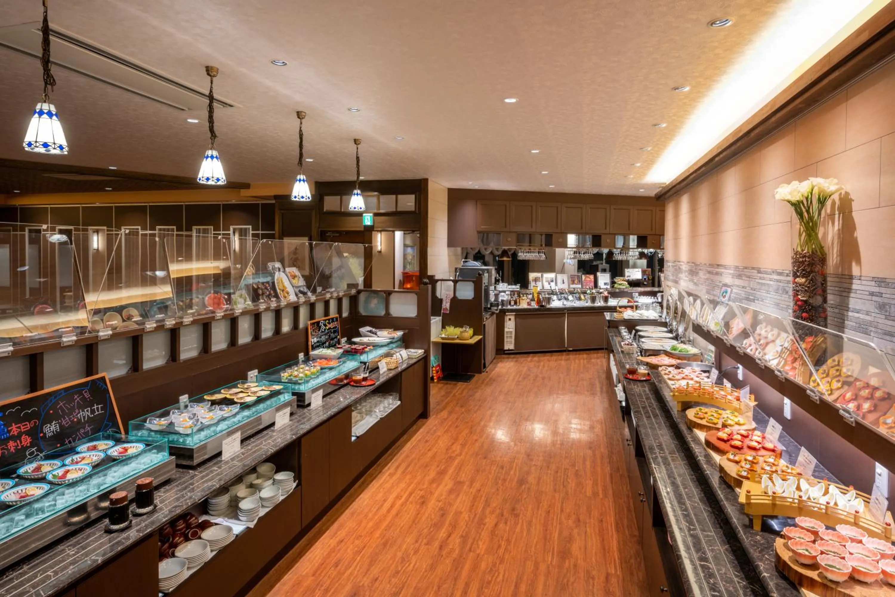 Restaurant/places to eat in Hotel Grand Mer Sankaiso