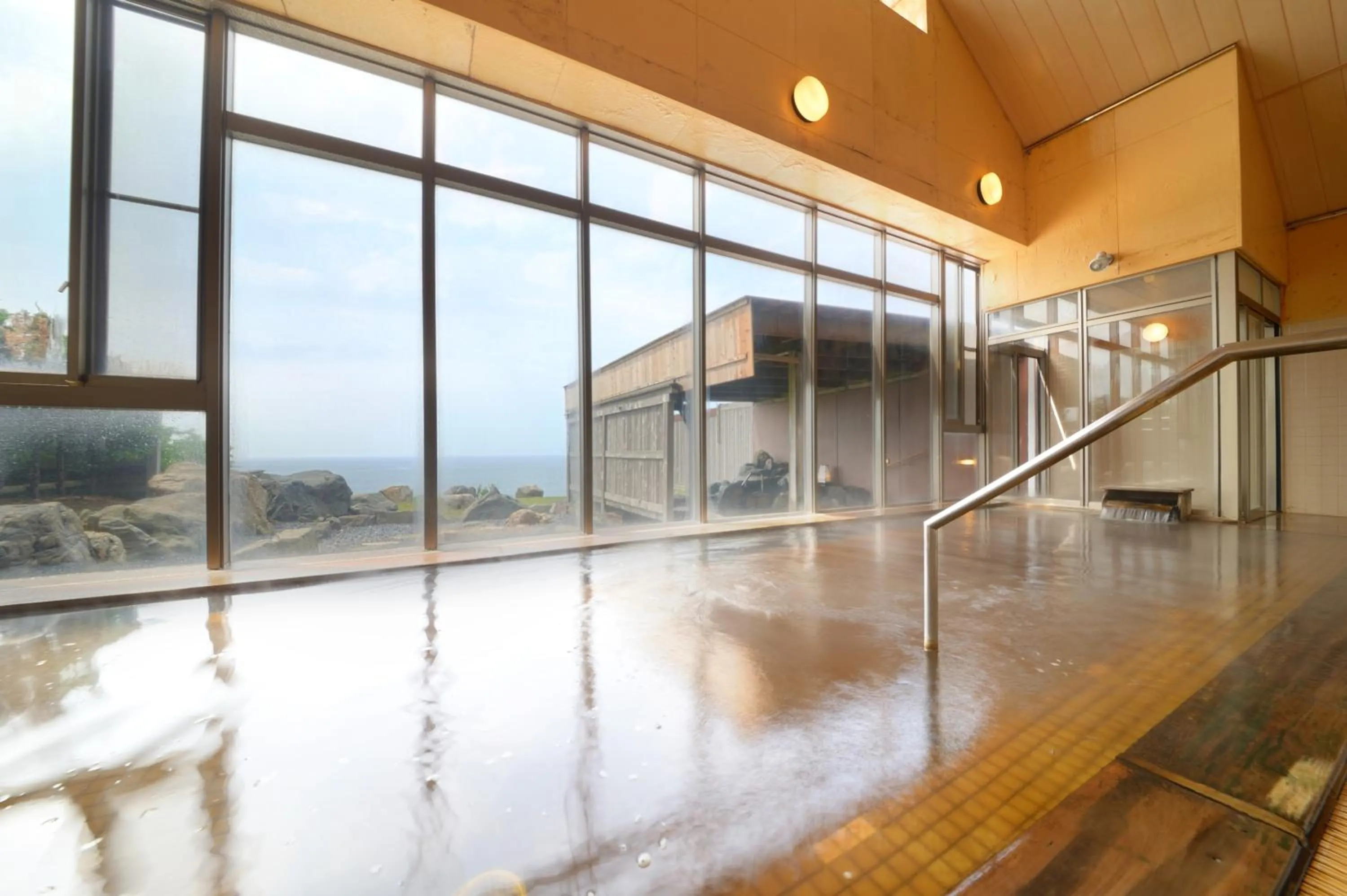 Hot Spring Bath in Hotel Grand Mer Sankaiso