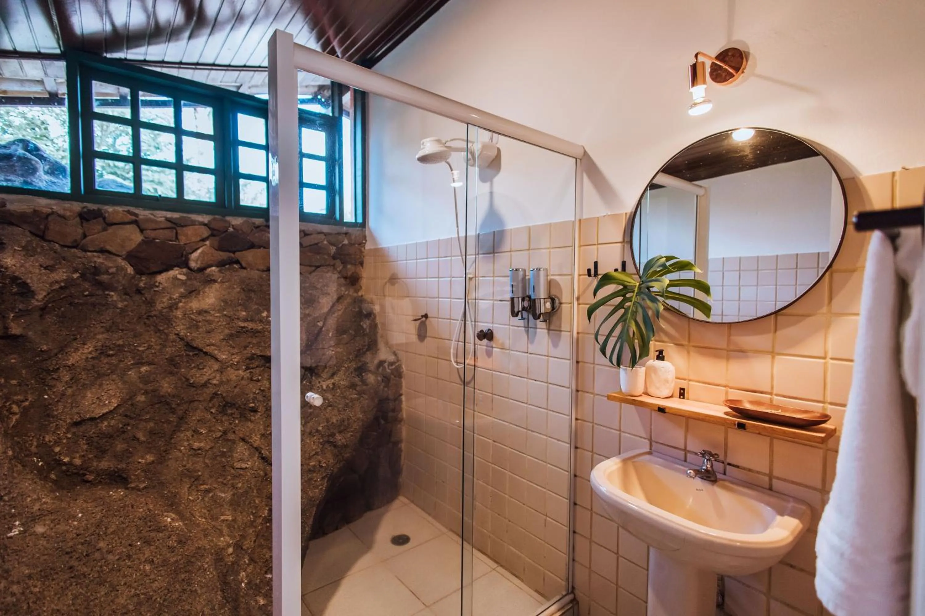 Shower in Pousada Vila das Pedras