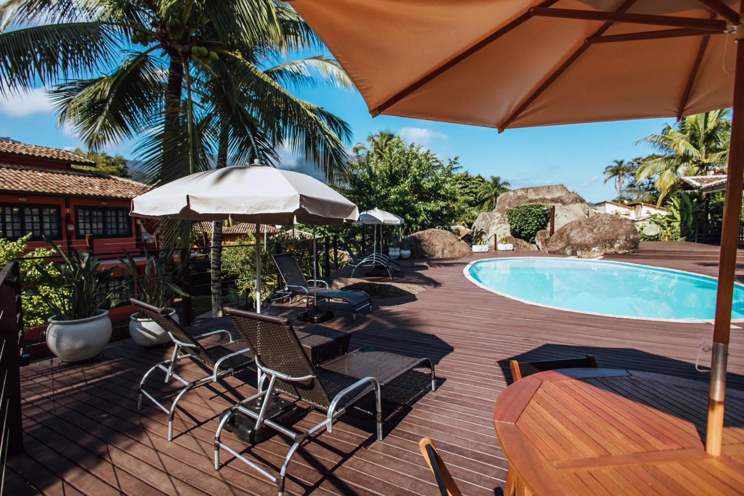 Swimming pool in Pousada Vila das Pedras