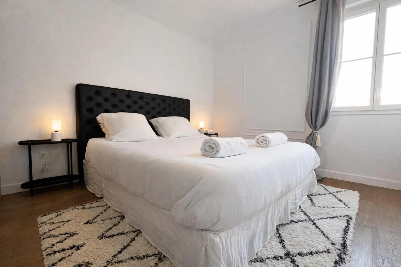 Night, Bed in Lifestyle Disneyland Paris 8 PAX