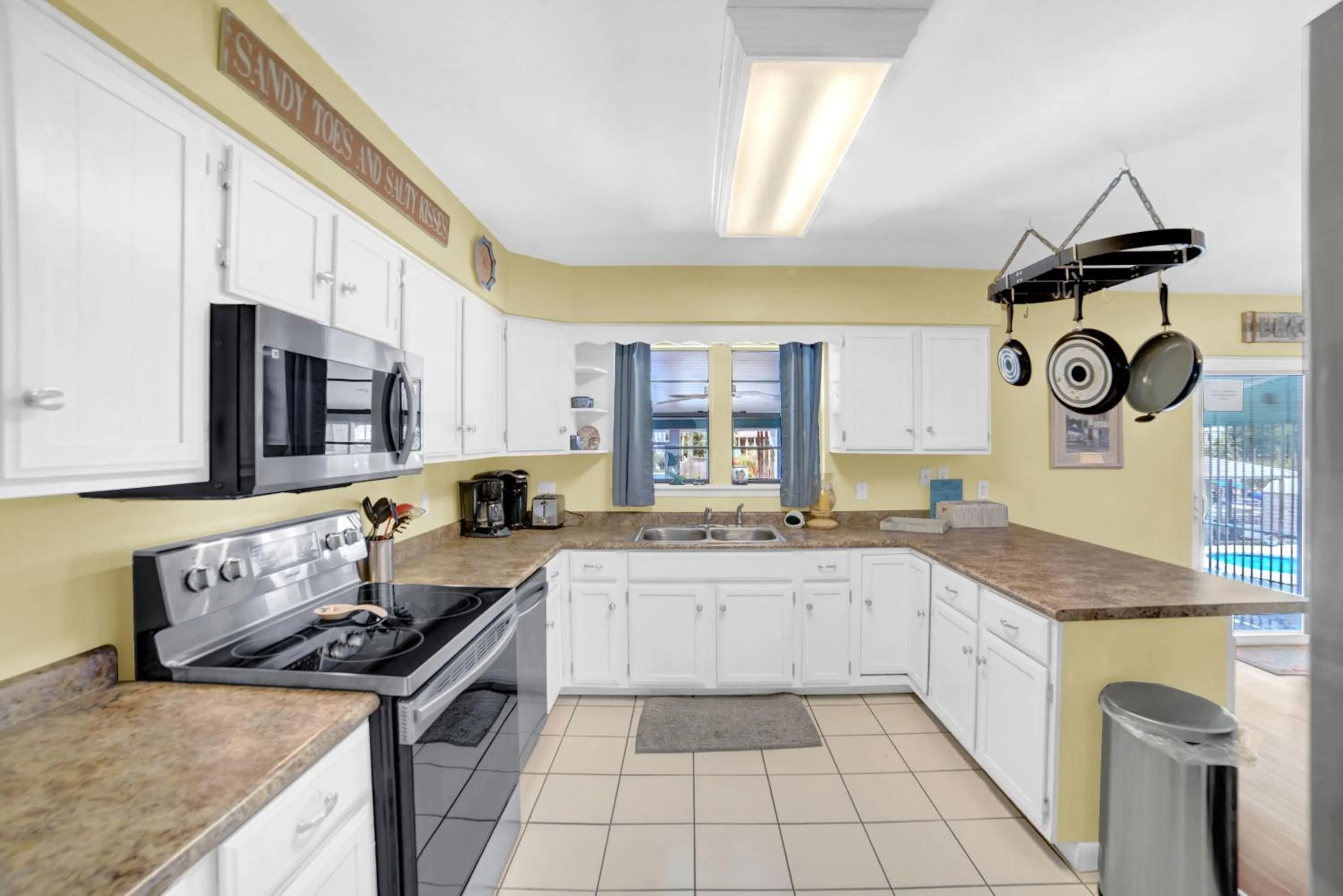 Fun In The Sun by Vacation Homes Collection