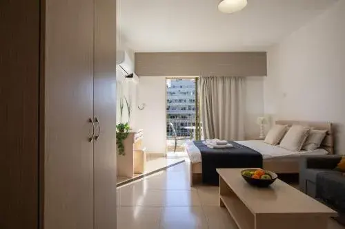 Studio with Balcony in Tiffany City Apartments Studio with Balcony in Tiffany City Apartments