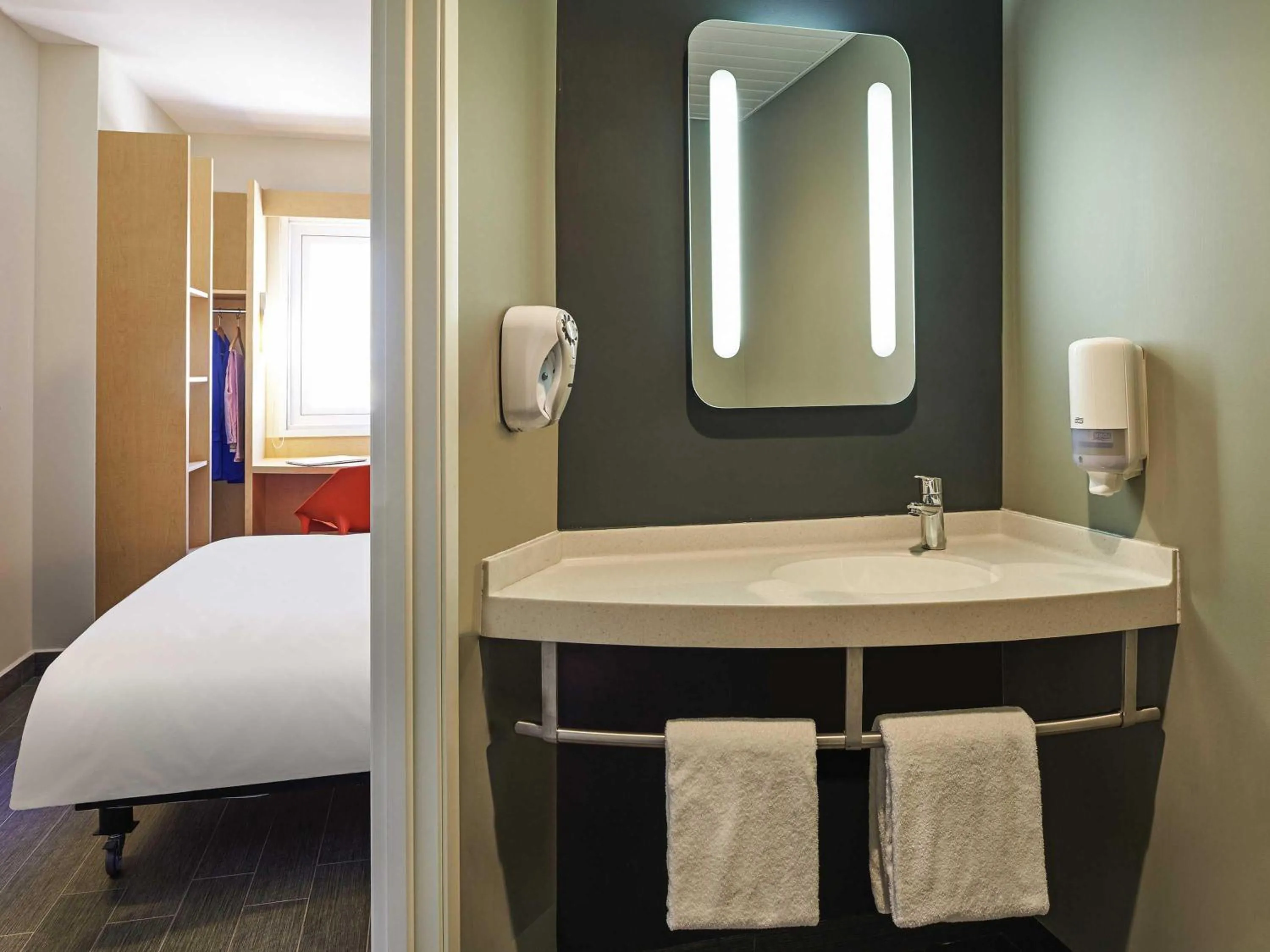 Bedroom in Ibis Culiacan