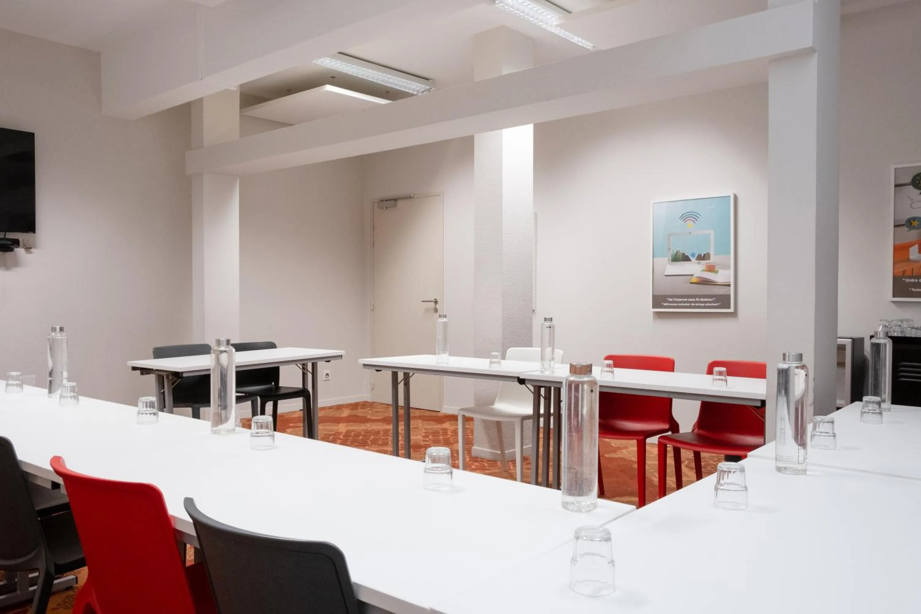Meeting/conference room in ibis styles Albi Centre Le Theatro