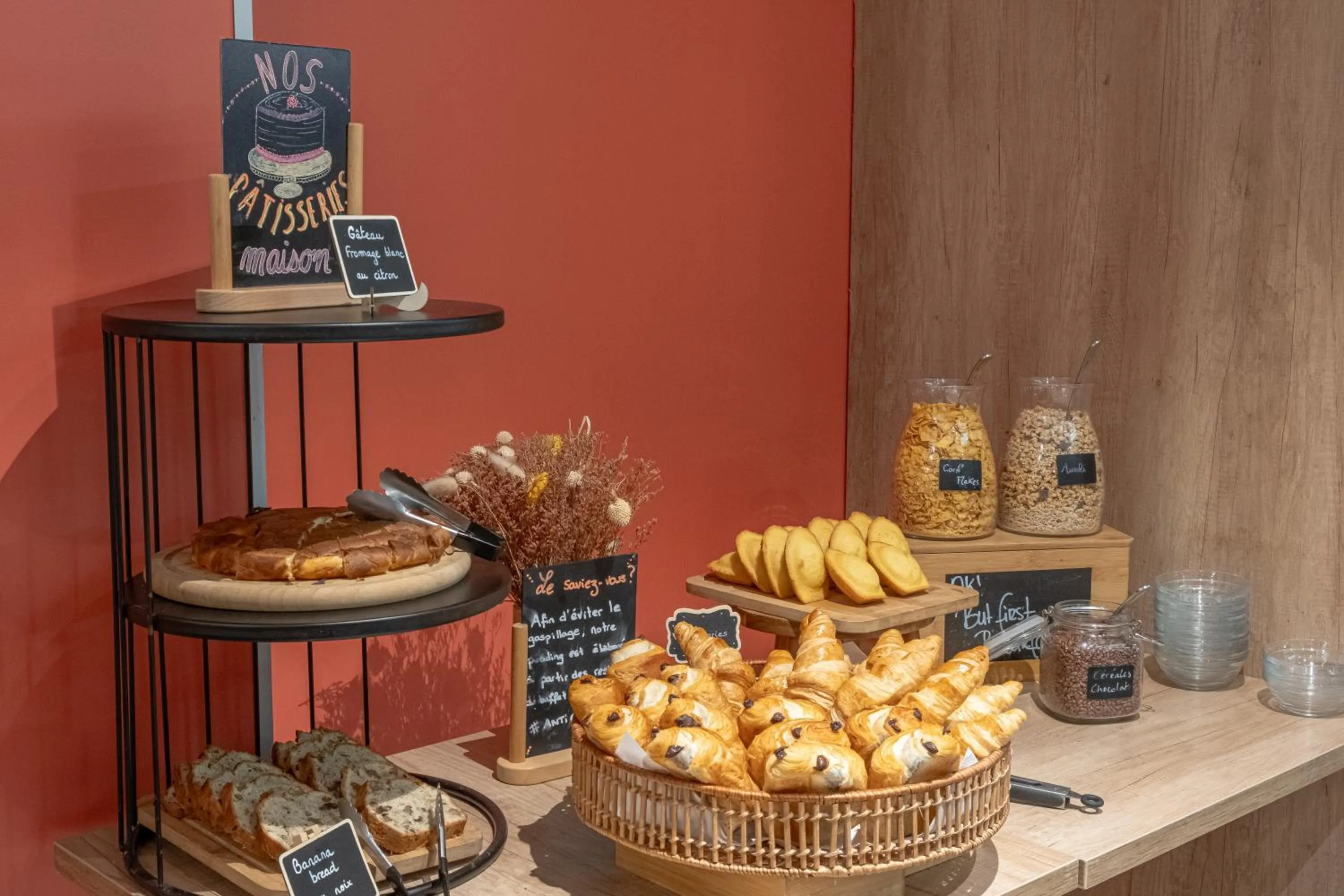 Breakfast in ibis styles Albi Centre Le Theatro