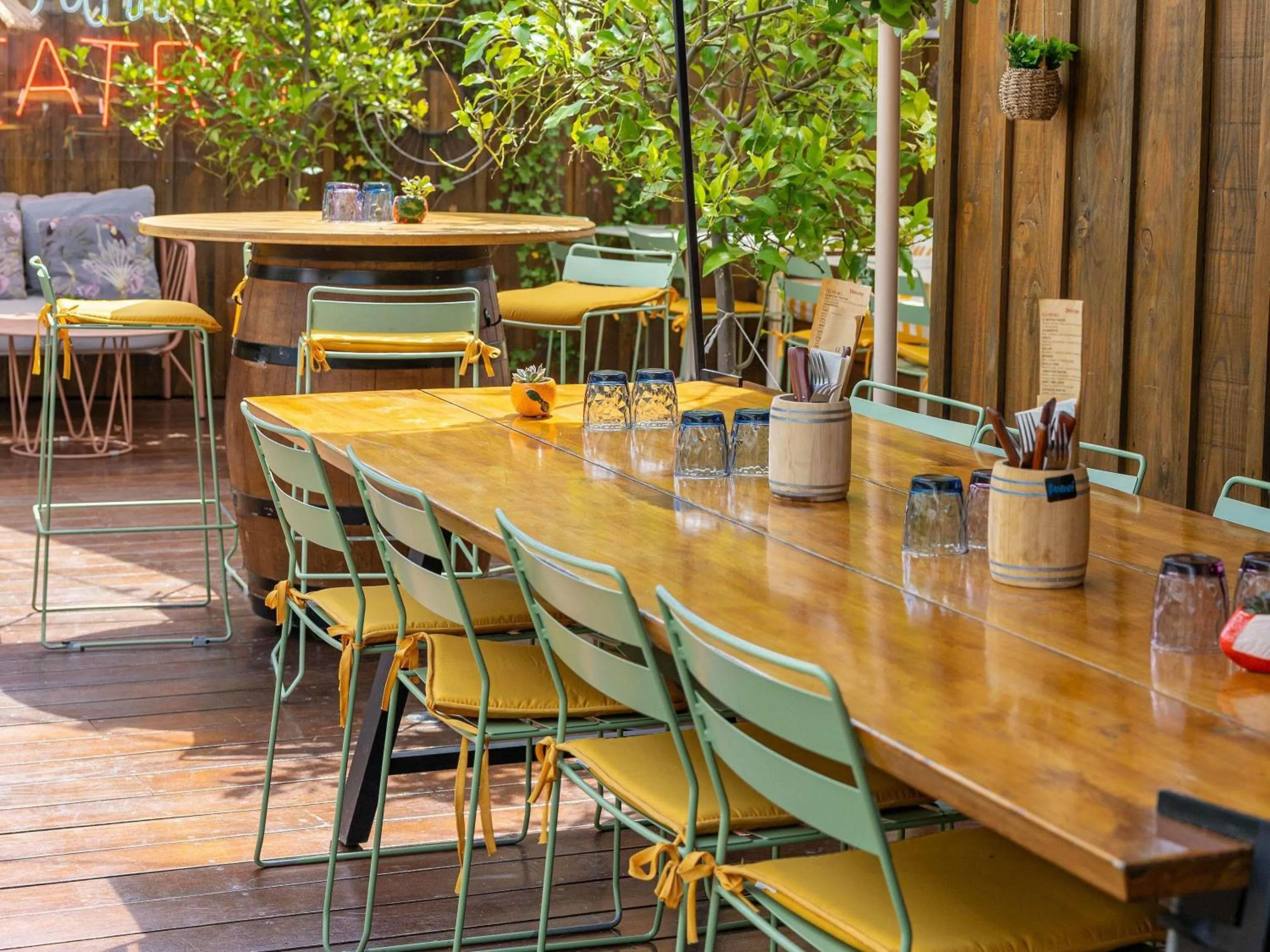 Restaurant/places to eat in ibis styles Albi Centre Le Theatro