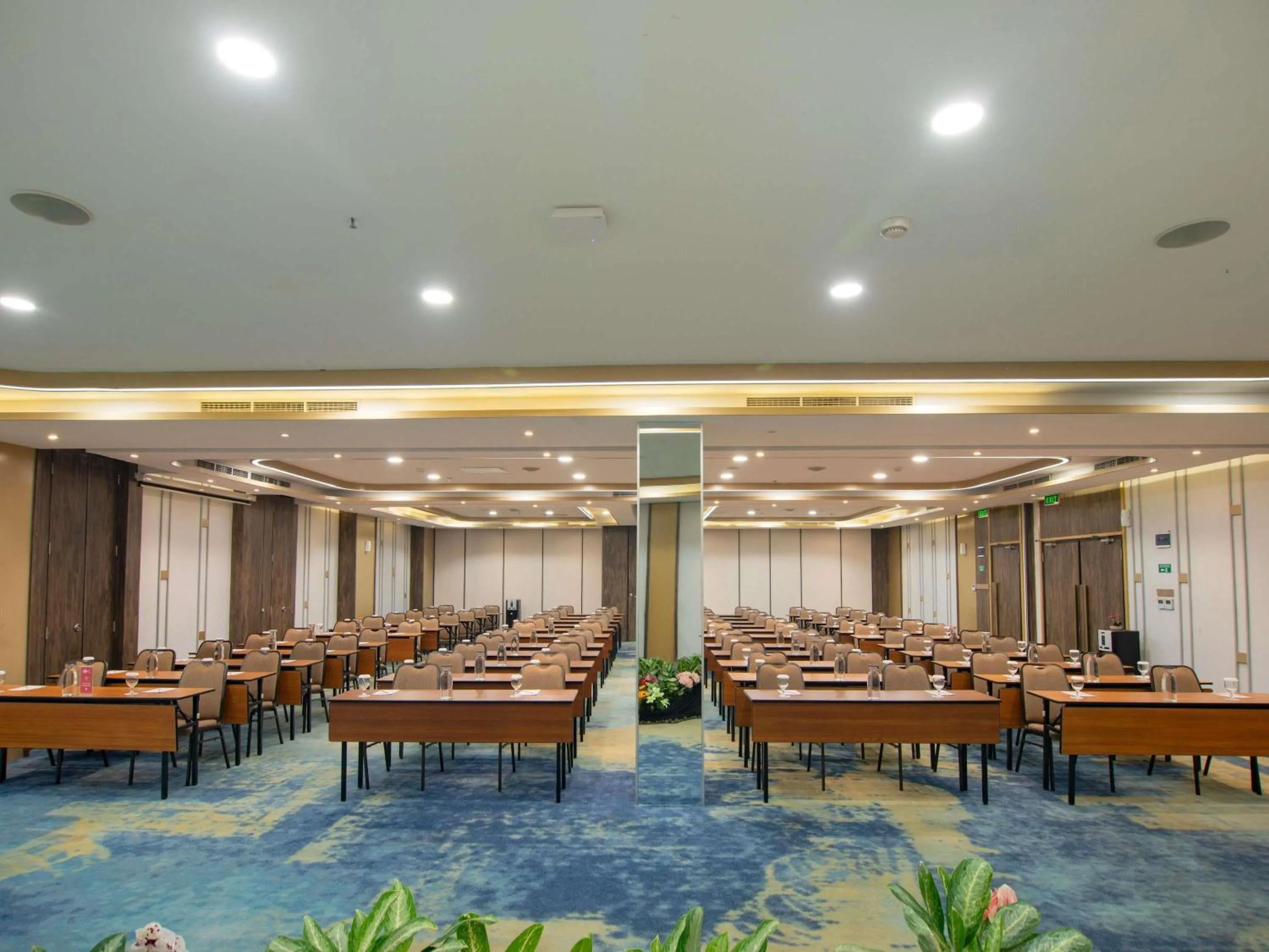 Meeting/conference room in Ibis Bandung Pasteur