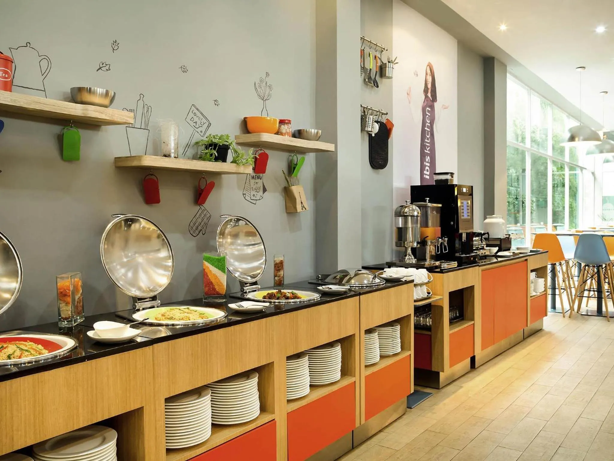 Restaurant/places to eat in Ibis Bandung Pasteur