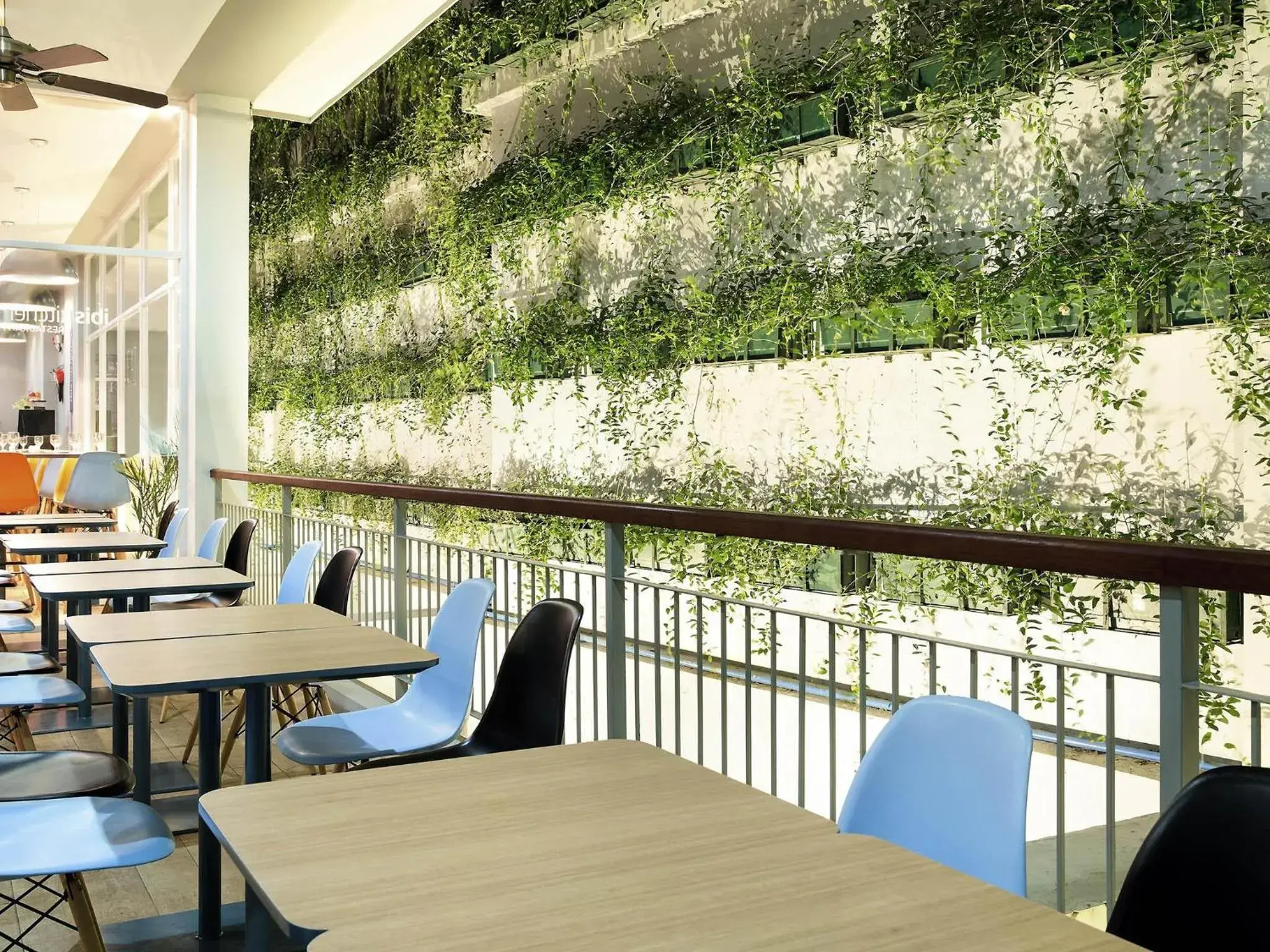 Restaurant/places to eat in Ibis Bandung Pasteur Restaurant/places to eat in Ibis Bandung Pasteur