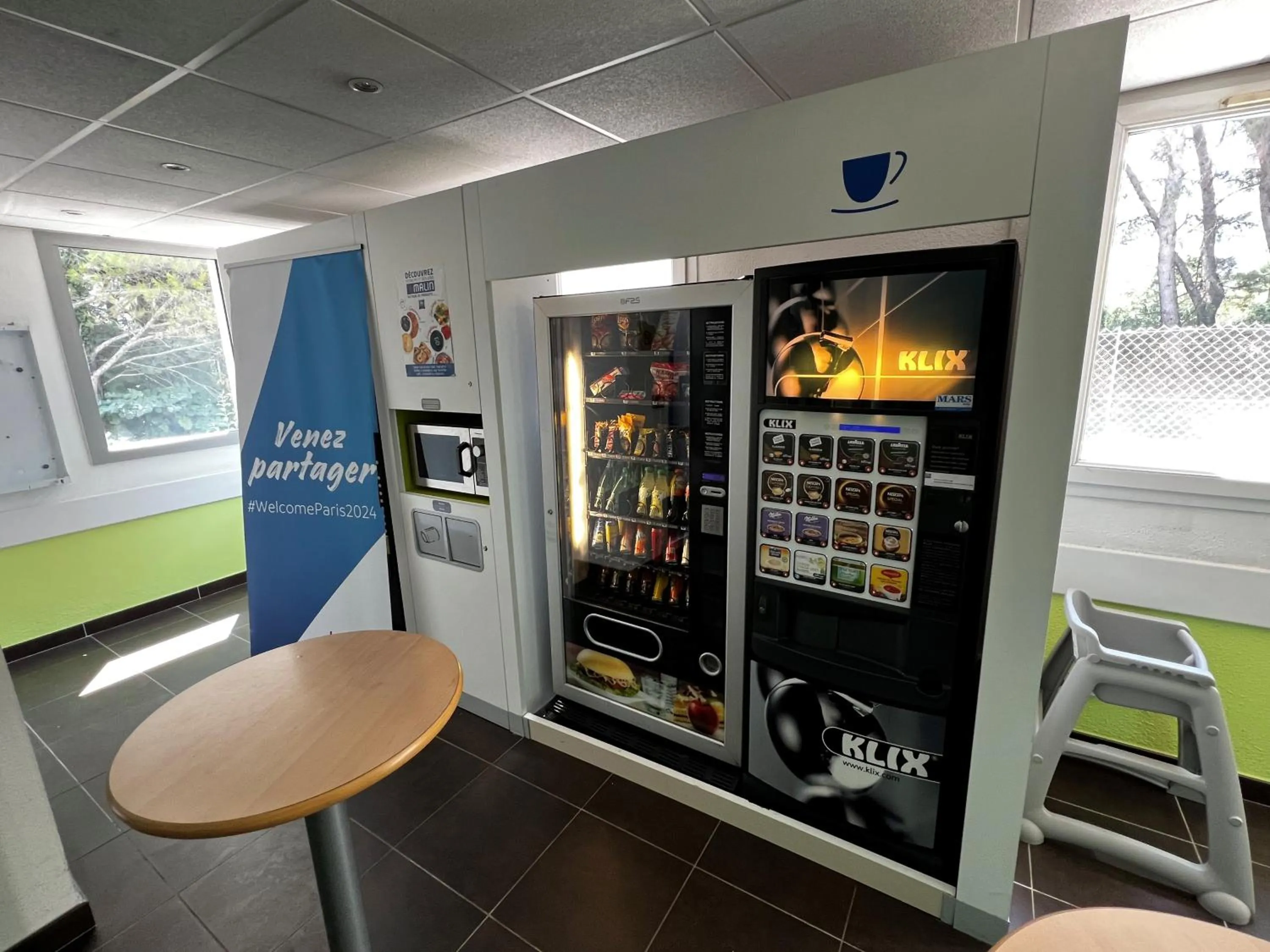 Food and drinks in Ibis Budget Marseille Est Porte d'Aubagne