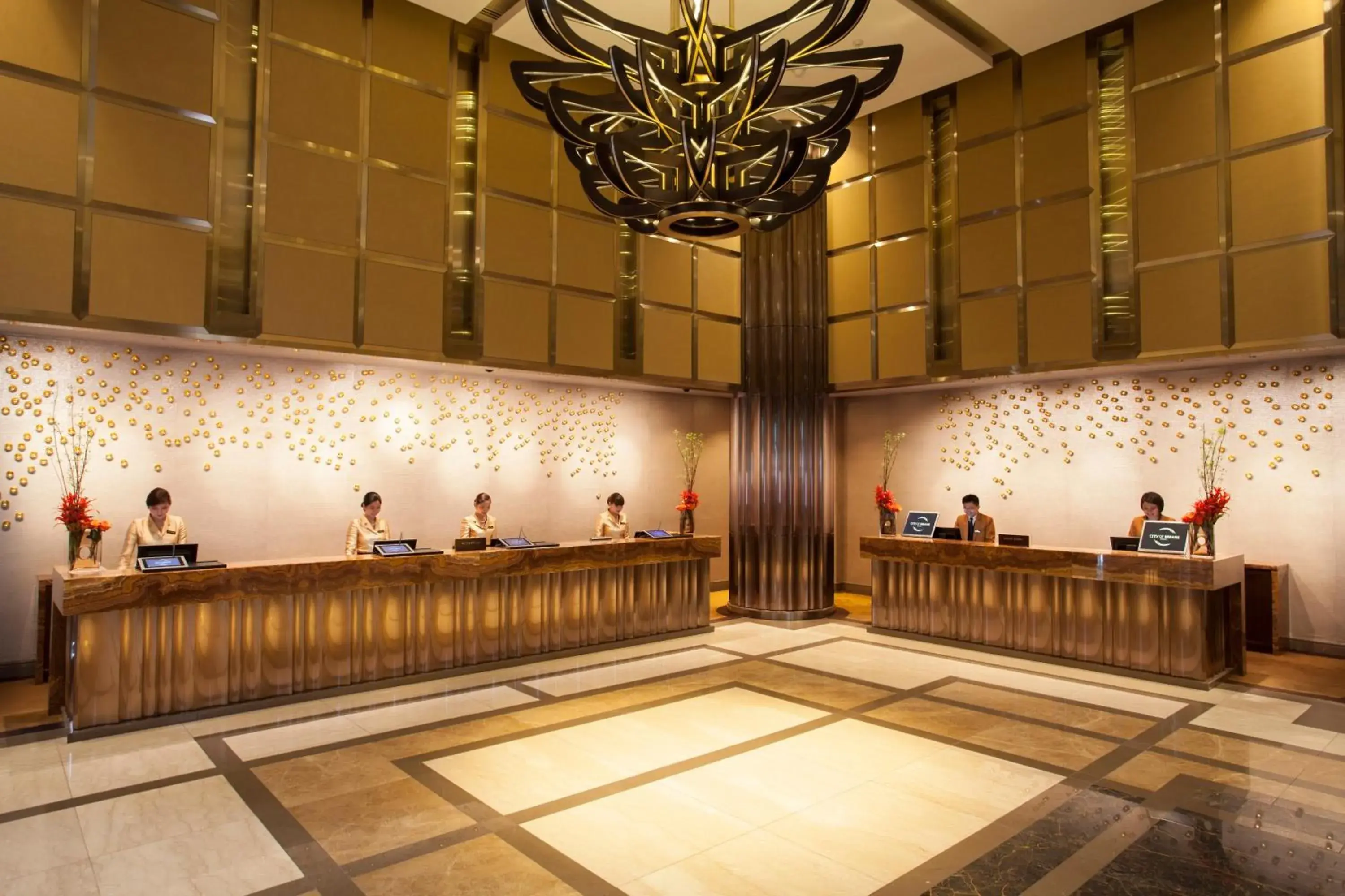 Lobby or reception in City Of Dreams - Nüwa Manila Lobby or reception in City Of Dreams - Nüwa Manila