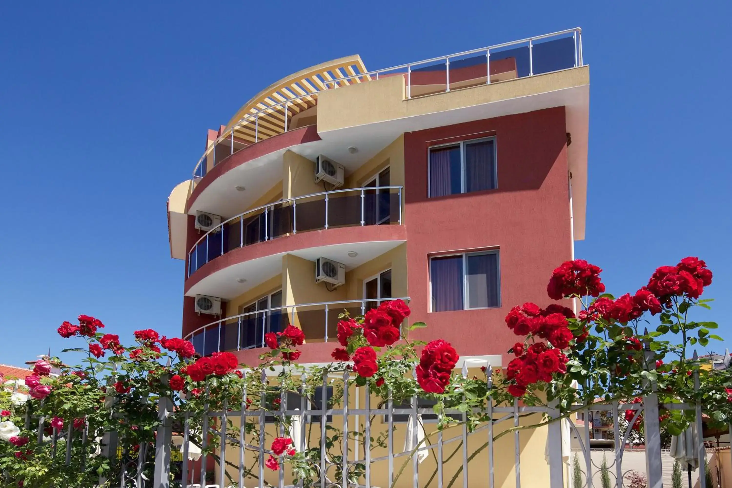 Sunny Flower Family Hotel Sunny Flower Family Hotel