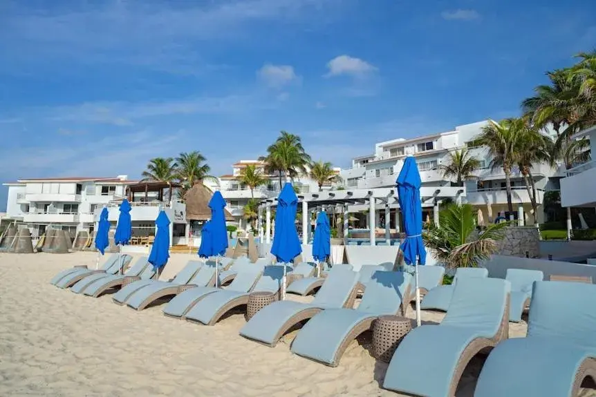 Property building in SUNSET FISHERMEN BEACH & SPA RESORT-Optional All Inclusive- Room 344A-344B-Playacar, Phase 1 Property building in SUNSET FISHERMEN BEACH & SPA RESORT-Optional All Inclusive- Room 344A-344B-Playacar, Phase 1