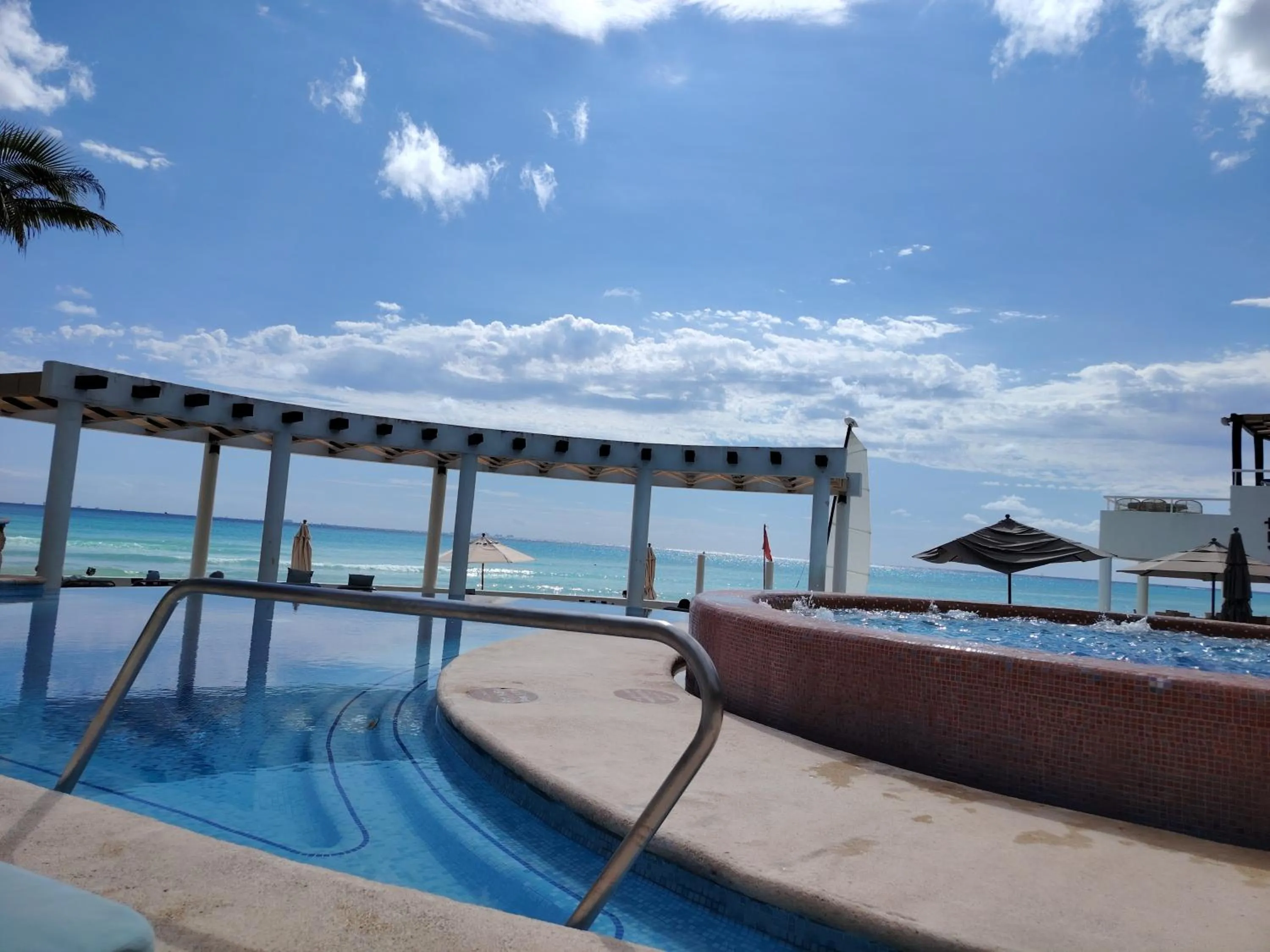 Hot Tub in SUNSET FISHERMEN BEACH & SPA RESORT-Optional All Inclusive- Room 344A-344B-Playacar, Phase 1