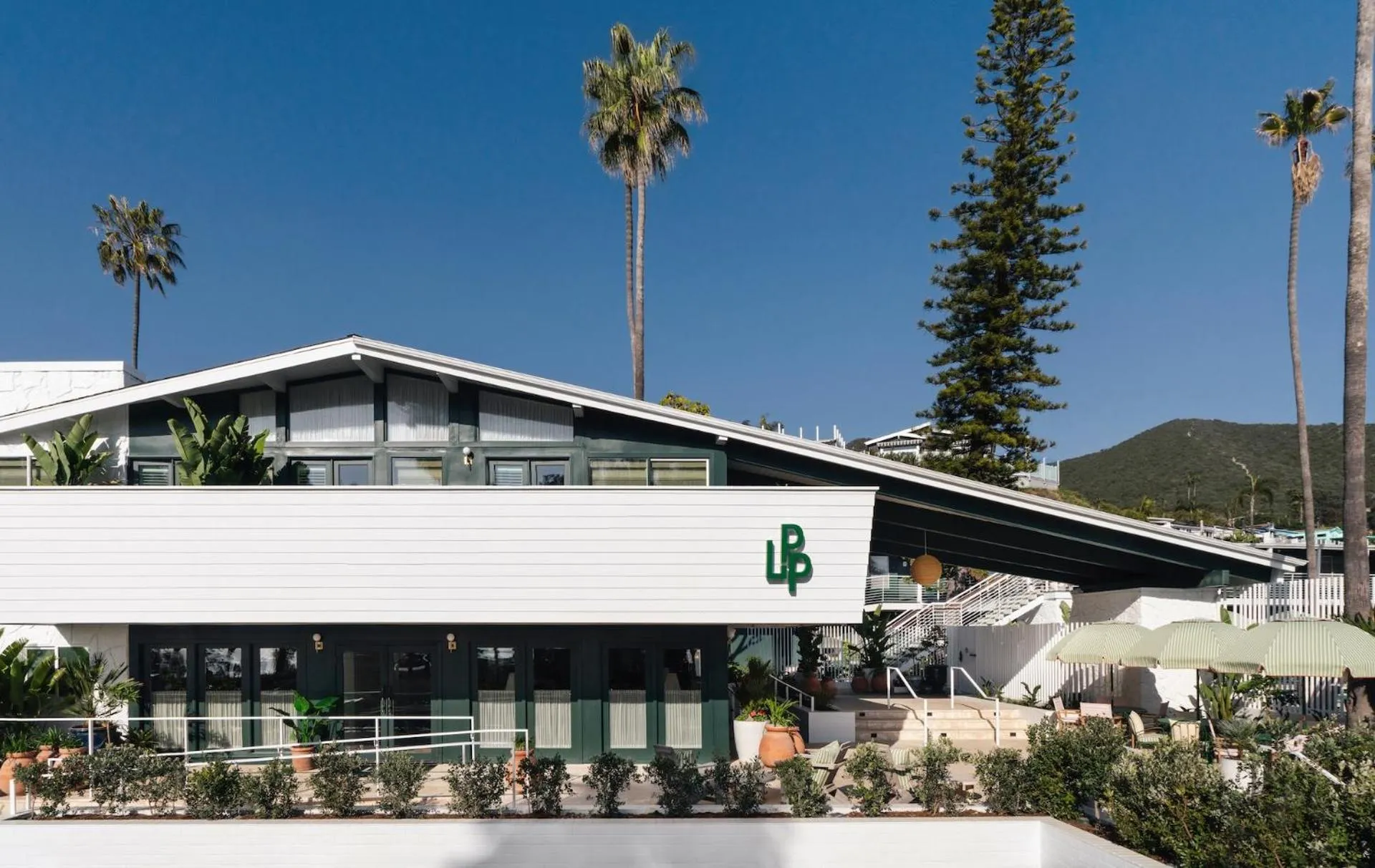 Property building in Le Petit Pali Laguna Beach