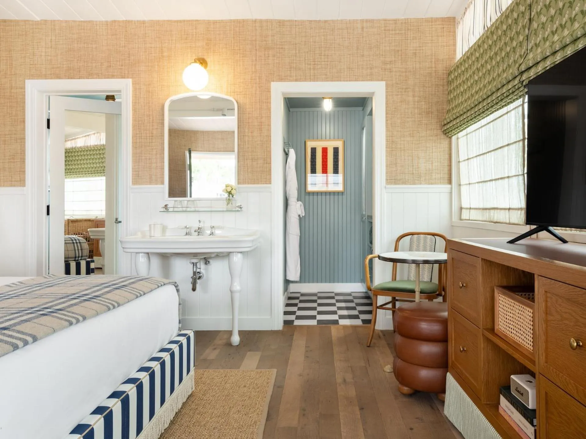 Bedroom, Bed in Le Petit Pali Laguna Beach