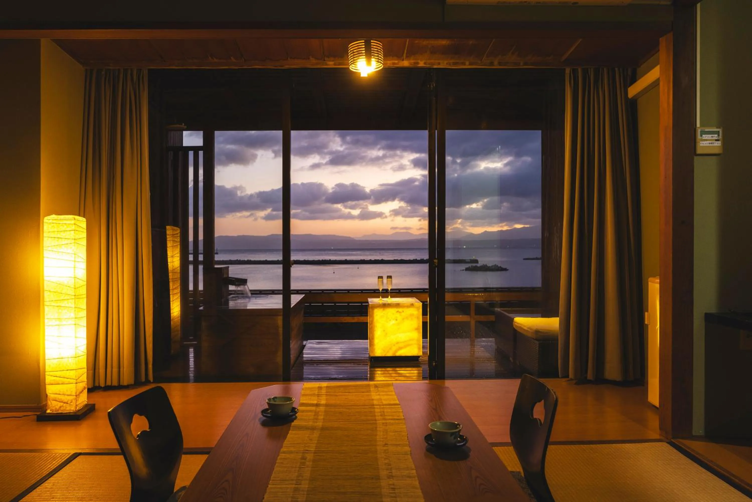 Quadruple Room with Bathroom - single occupancy in Ibusukionsen Hotel Shougetu