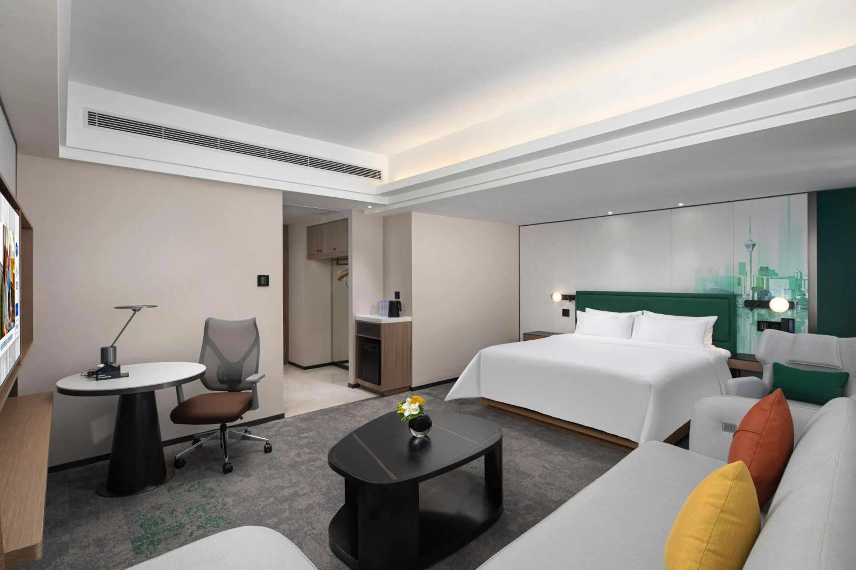 Photo of the whole room, Bed in Hampton by Hilton Chengdu Wuhou Waishuannan