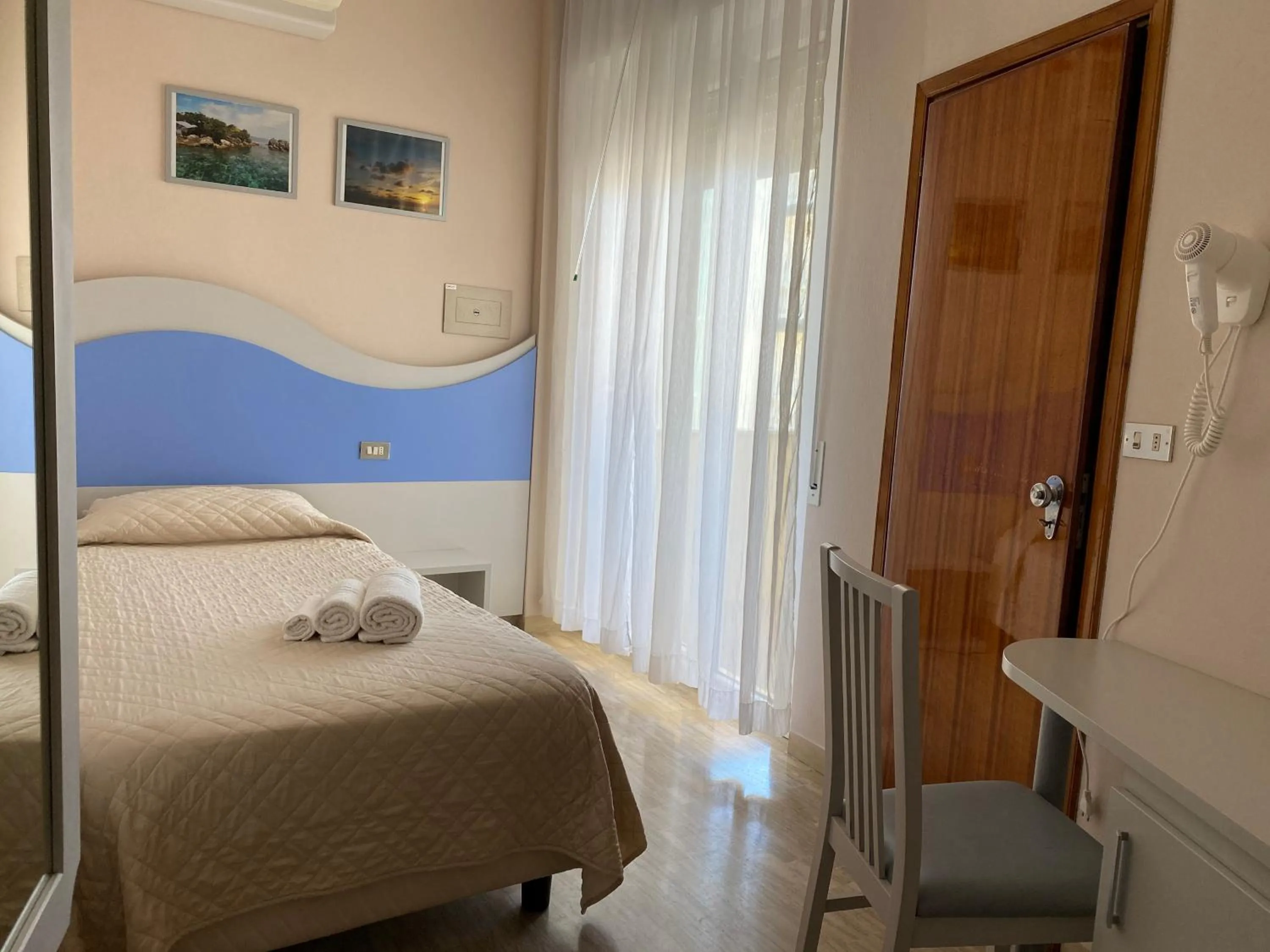 Bedroom, Bed in Hotel Moderno - Bed & Breakfast