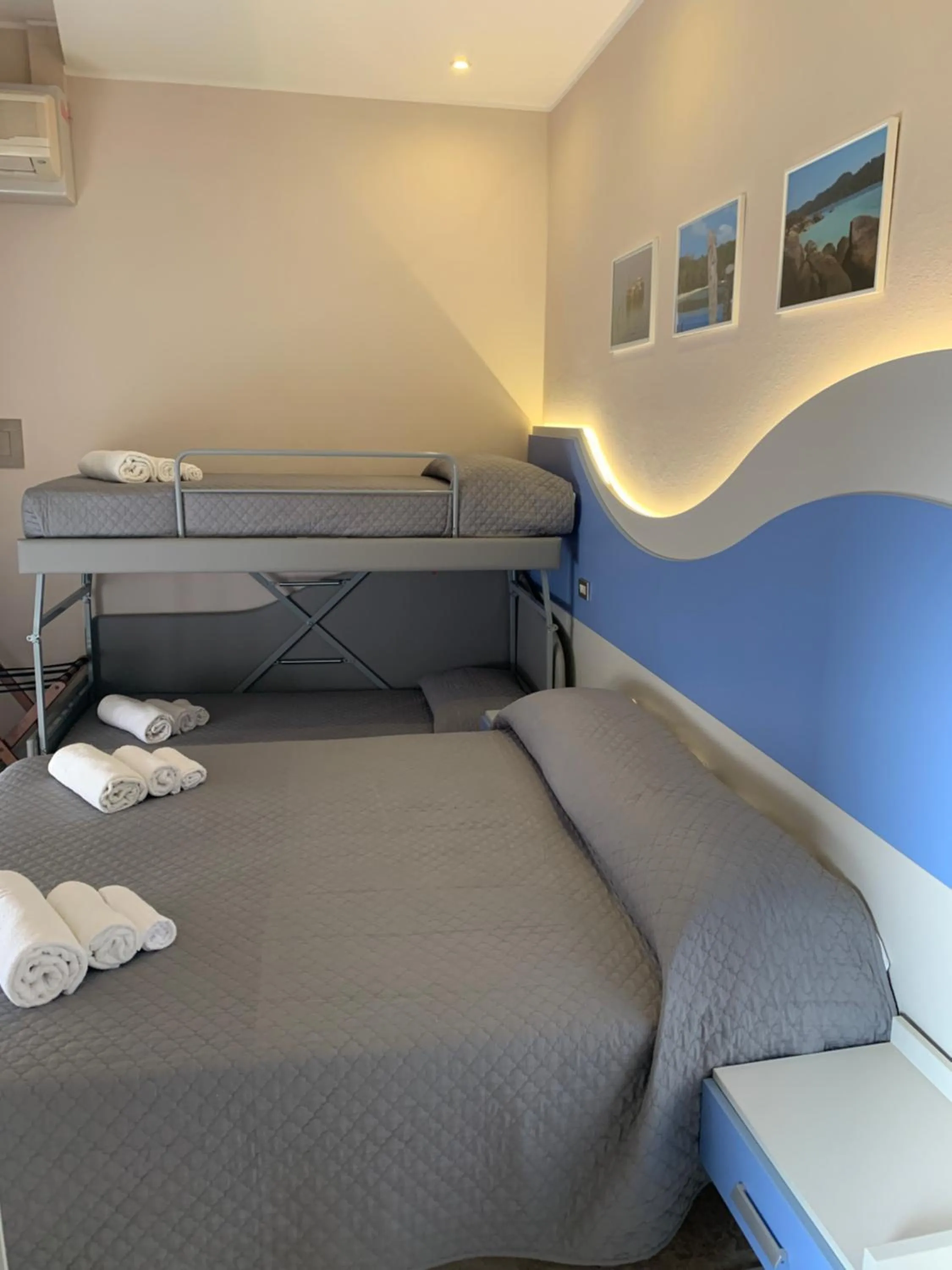 Bed in Hotel Moderno - Bed & Breakfast