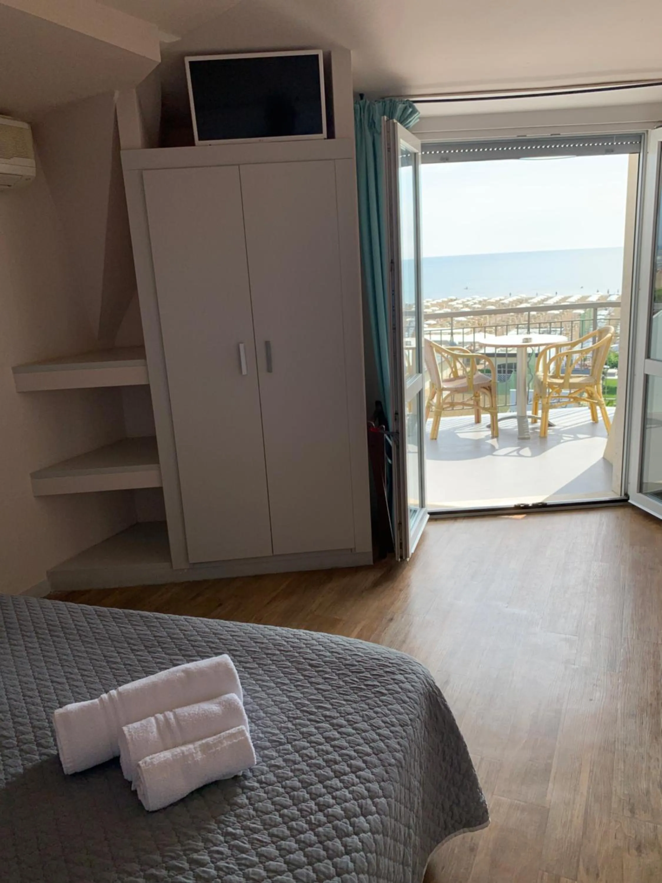 Bed in Hotel Moderno - Bed & Breakfast