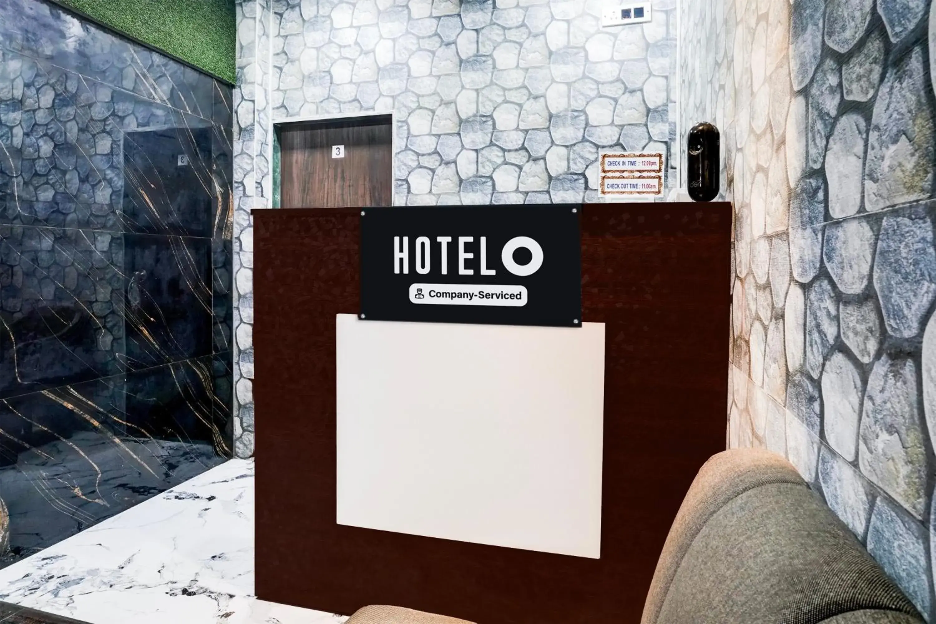 Lobby or reception in Super Hotel O Khar East Near Railway Station Lobby or reception in Super Hotel O Khar East Near Railway Station