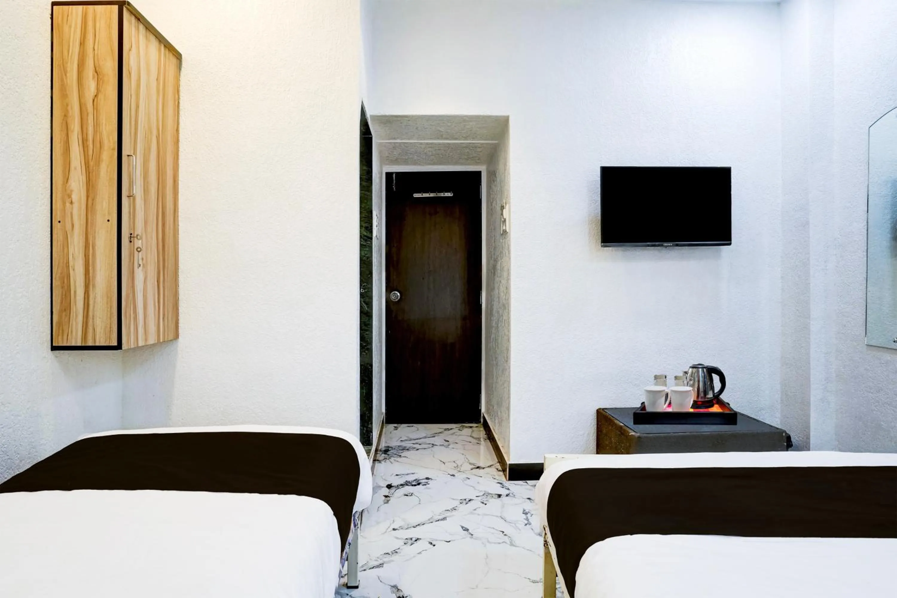 Bedroom, Bed in Super Hotel O Khar East Near Railway Station