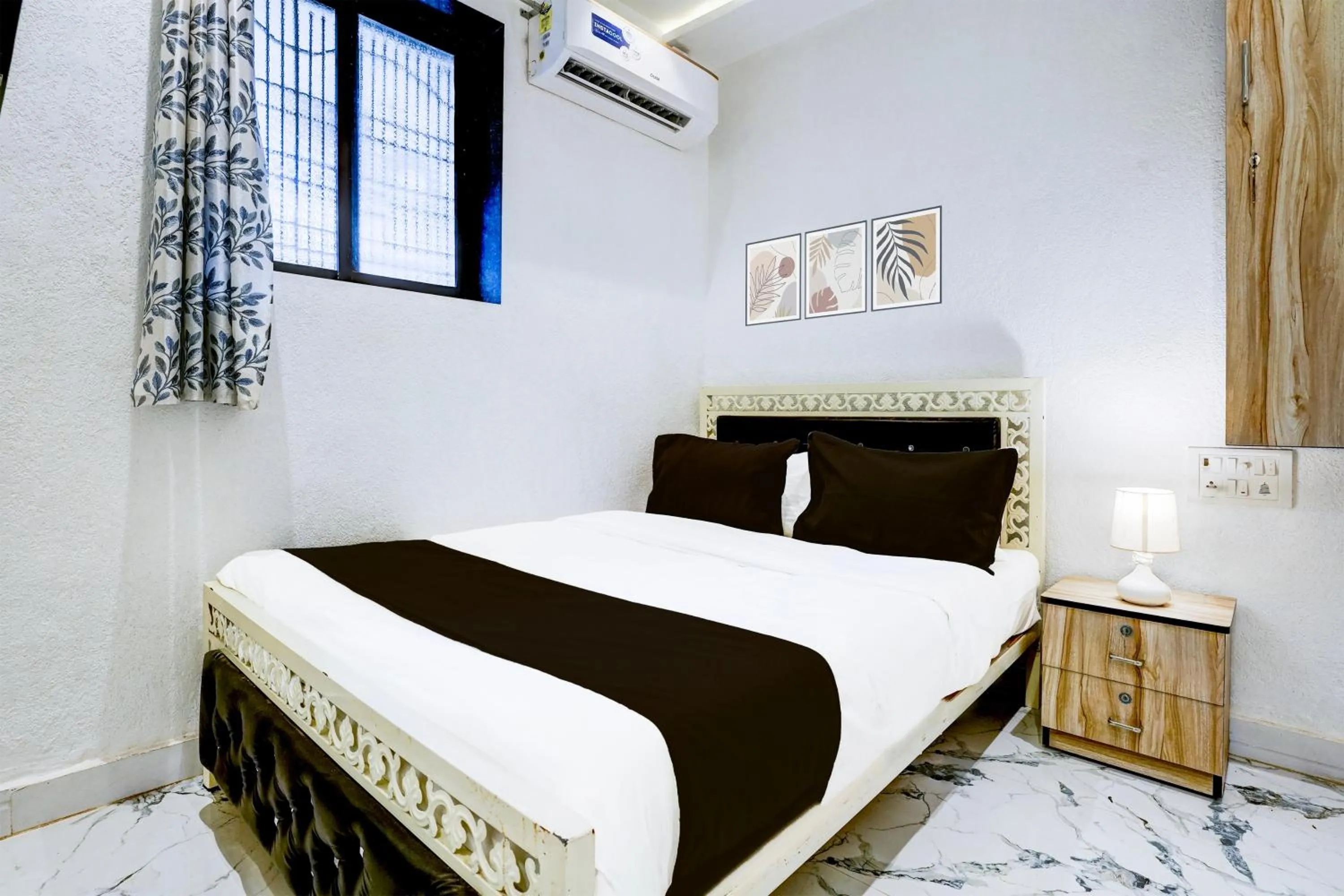Bedroom, Bed in Super Hotel O Khar East Near Railway Station