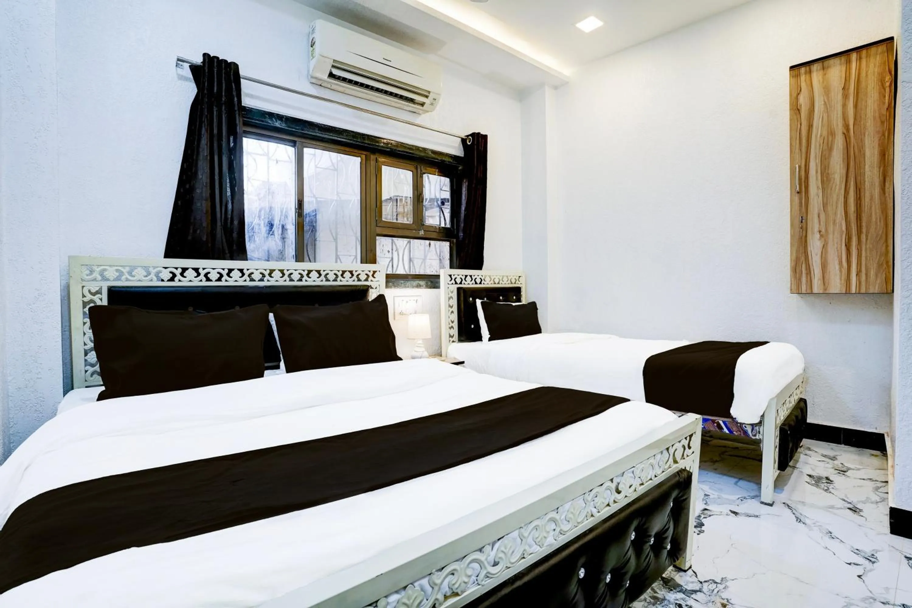 Bedroom, Bed in Super Hotel O Khar East Near Railway Station