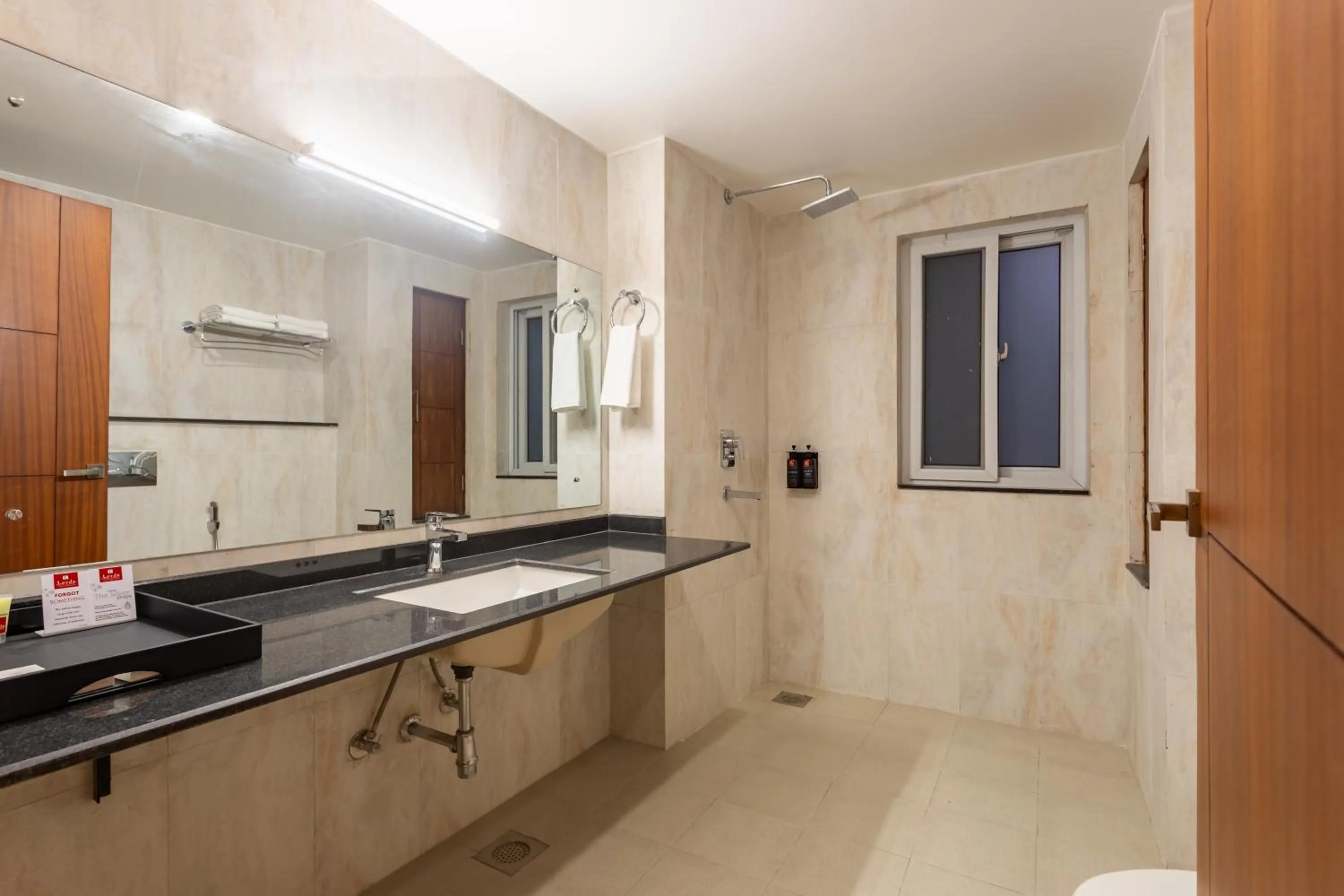 Shower in Mandala Norling Lords Prime Kathmandu