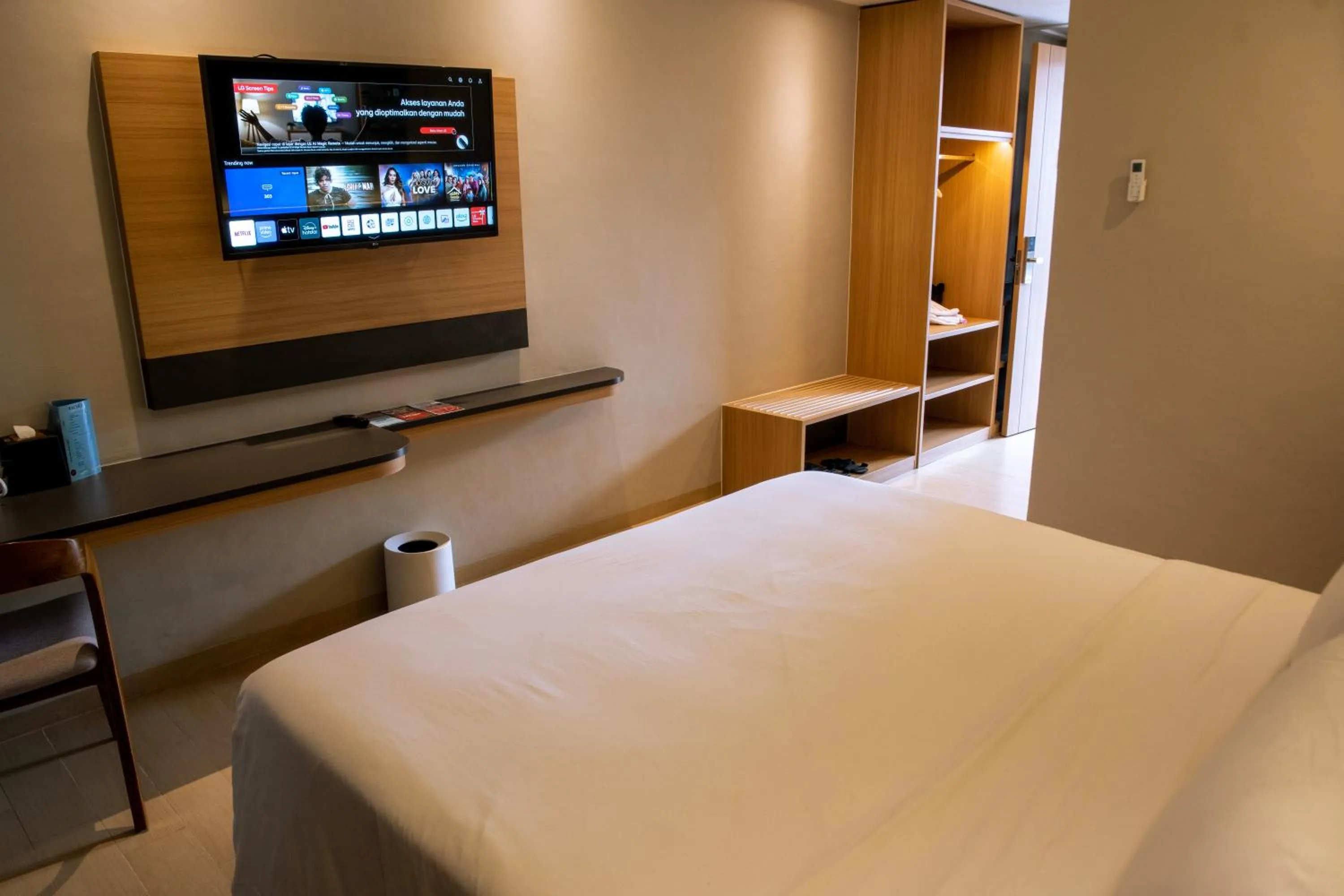 Bed in Khas Palu Hotel