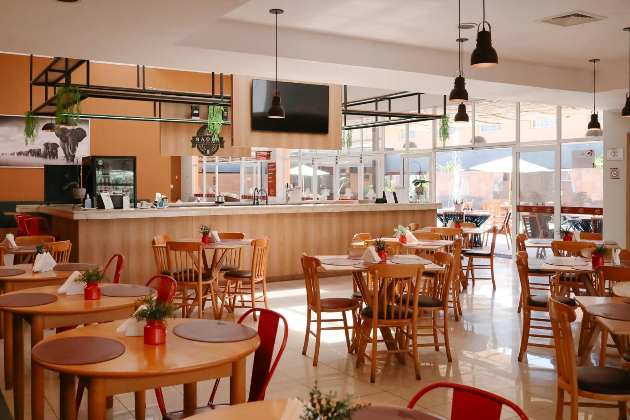 Lounge or bar in Carlton Plaza Baobá