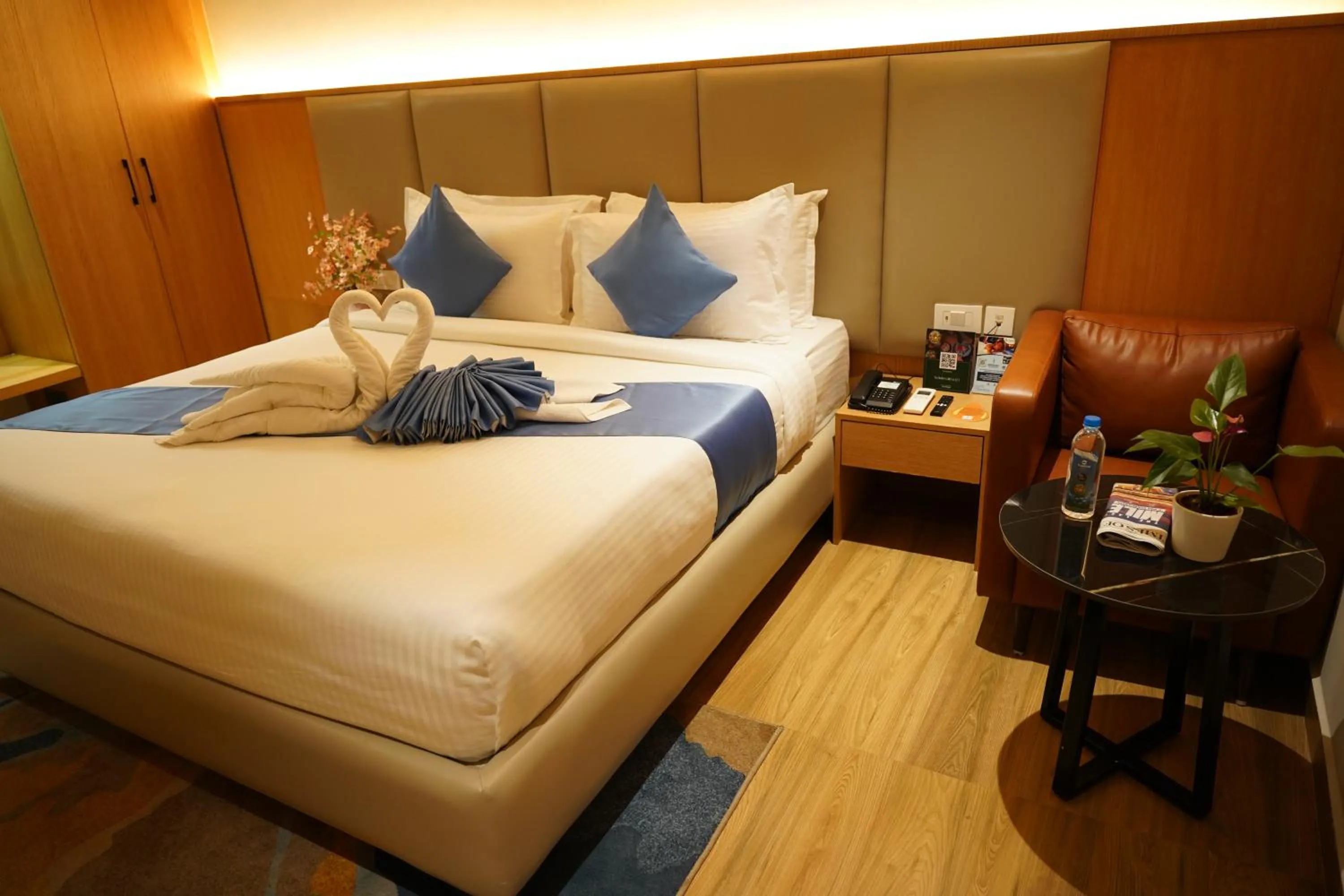 Bedroom, Bed in Clarion Hotel Hyderabad