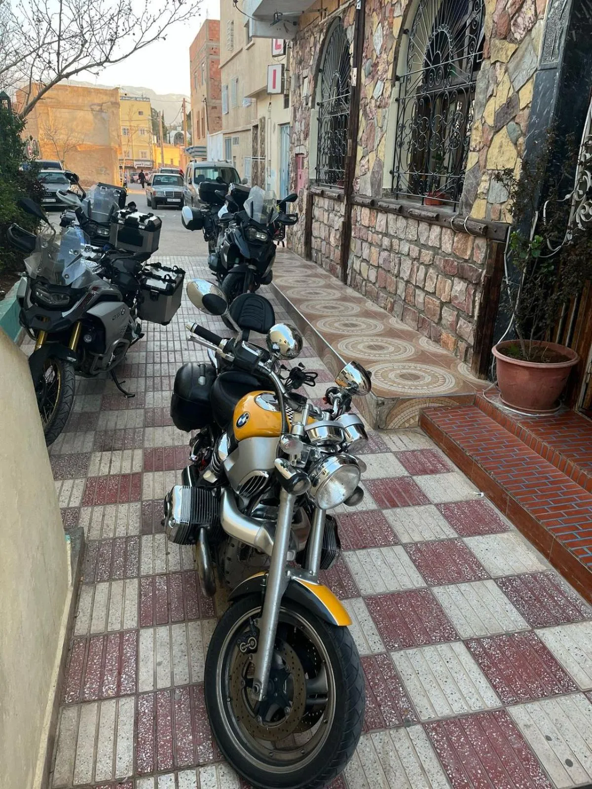 Parking in Hôtel Restaurant Ali