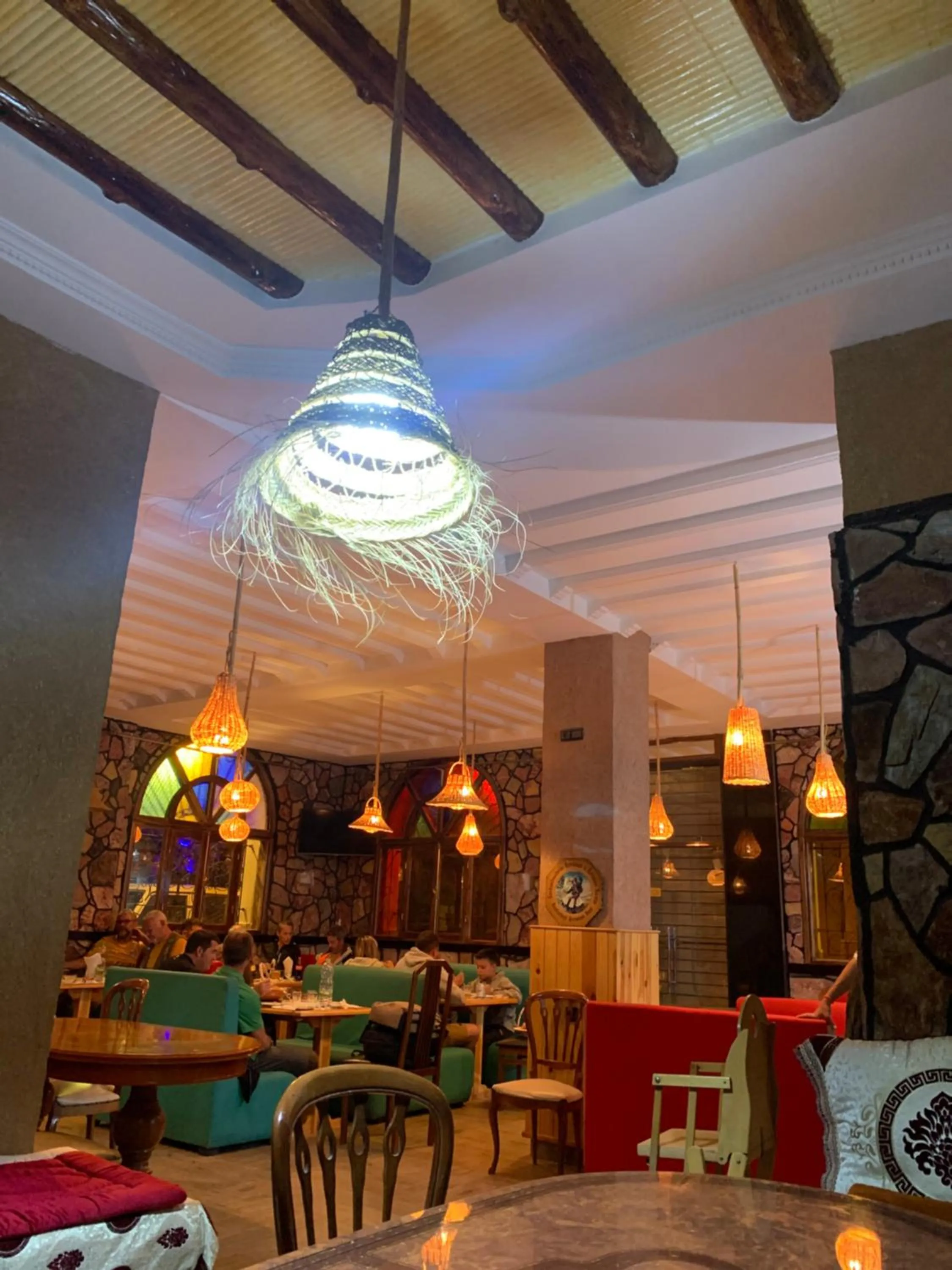 Restaurant/places to eat in Hôtel Restaurant Ali